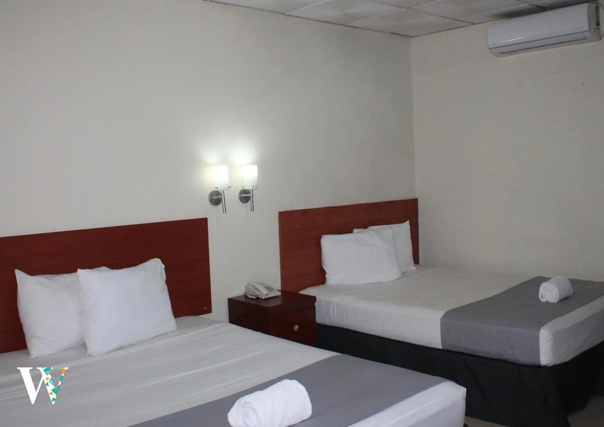 Bedroom, Bed in Hotel Windsor Plaza