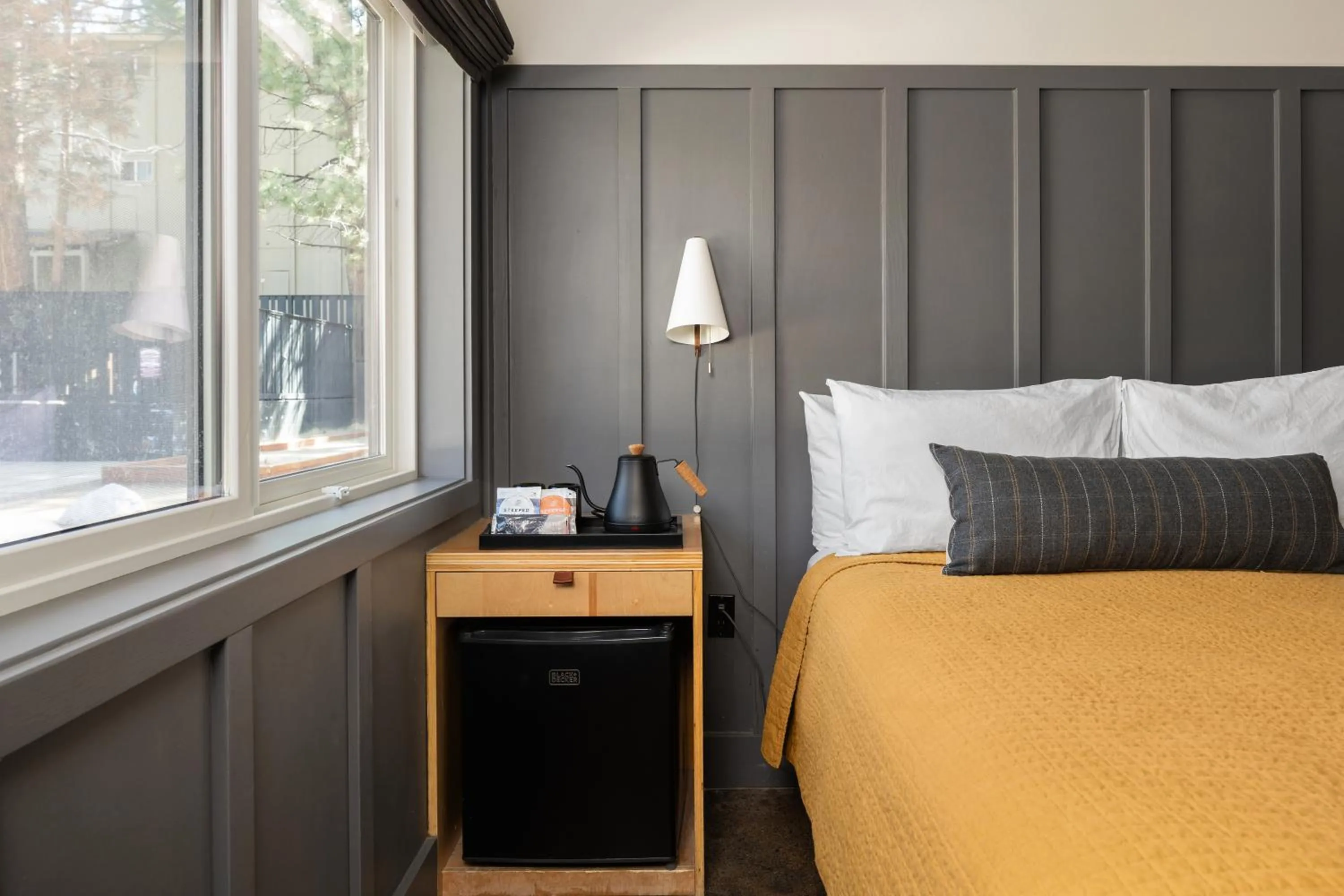 Bed in The Coachman Hotel