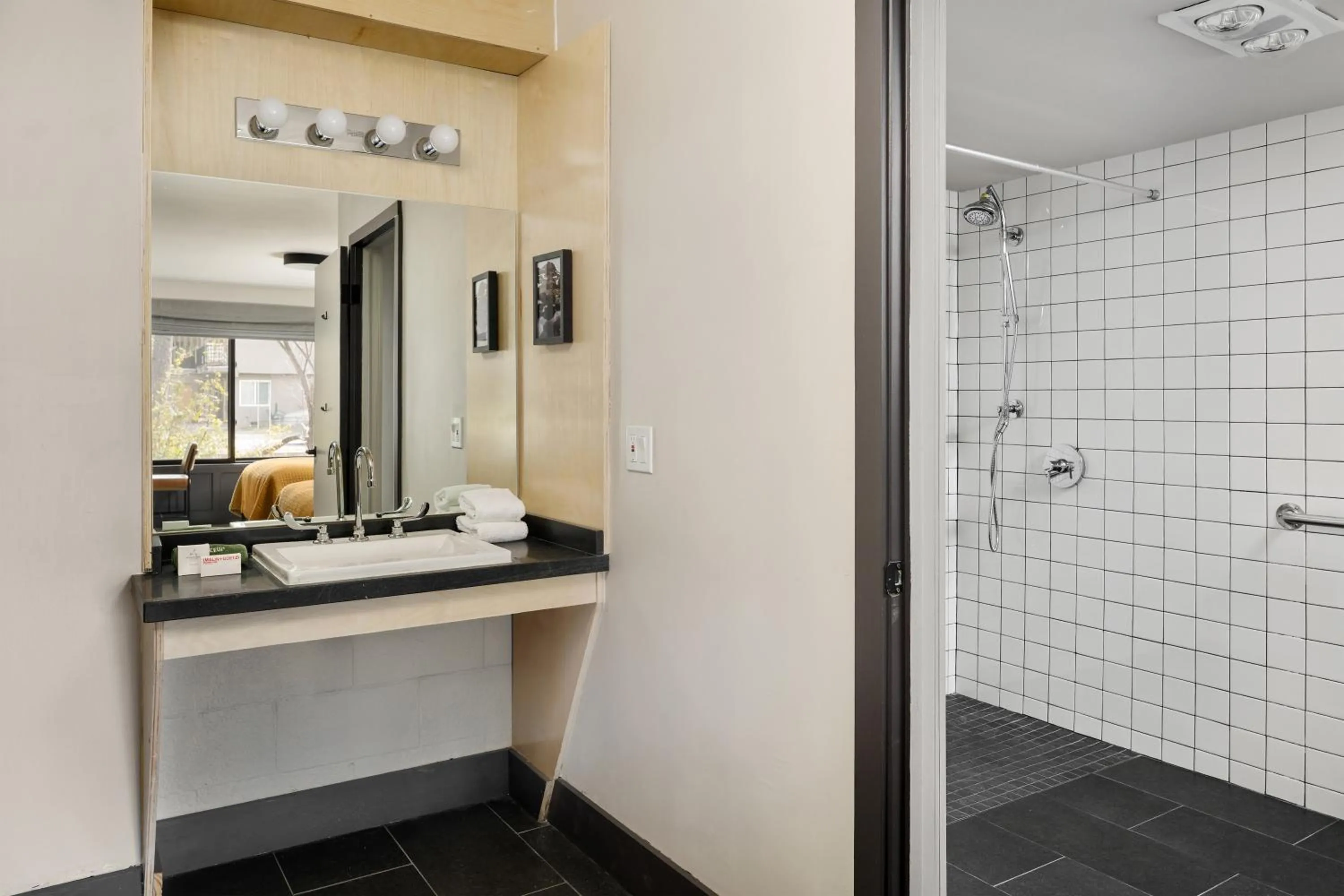 Bathroom in The Coachman Hotel