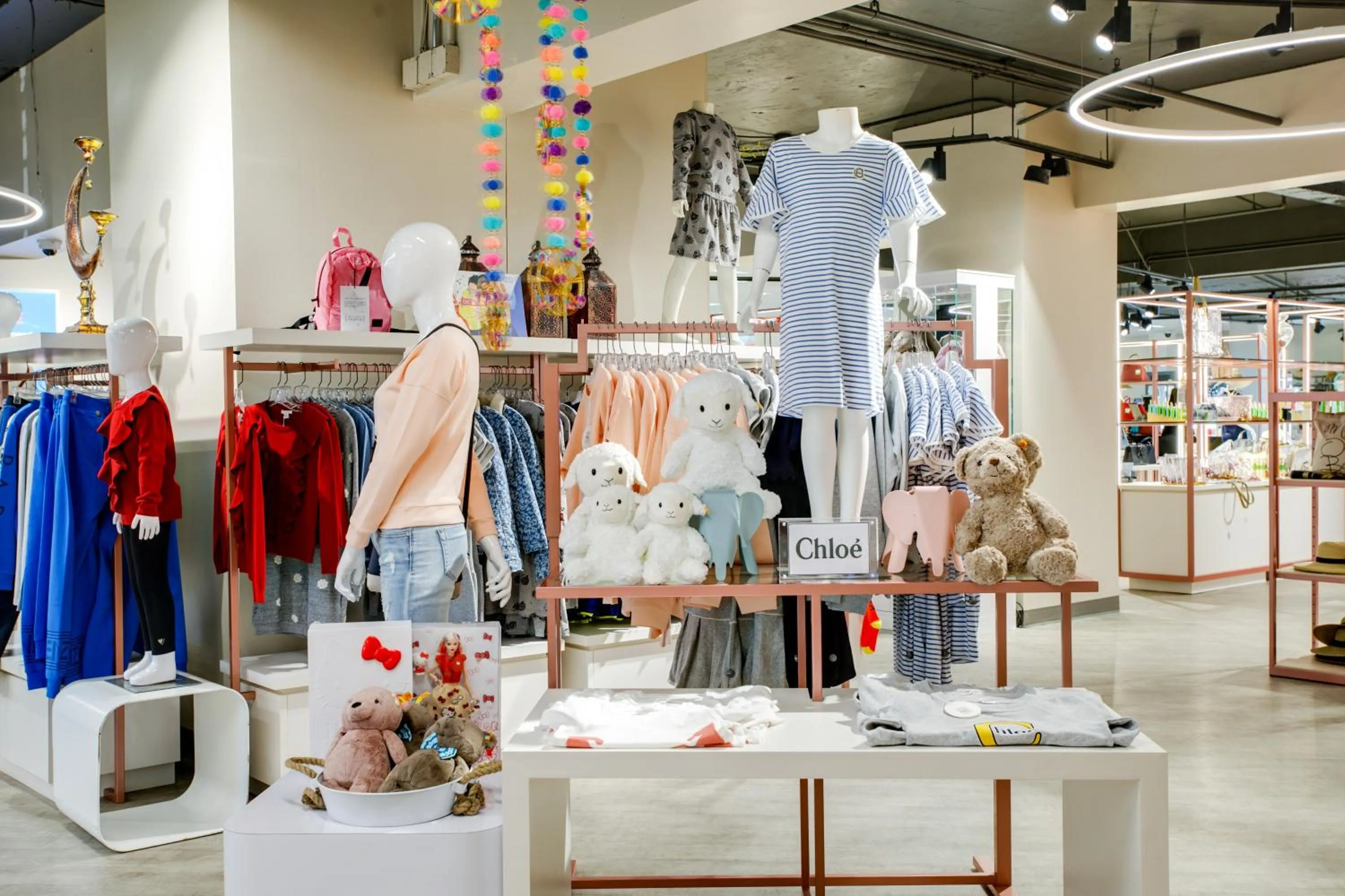 On-site shops in Guam Plaza Resort