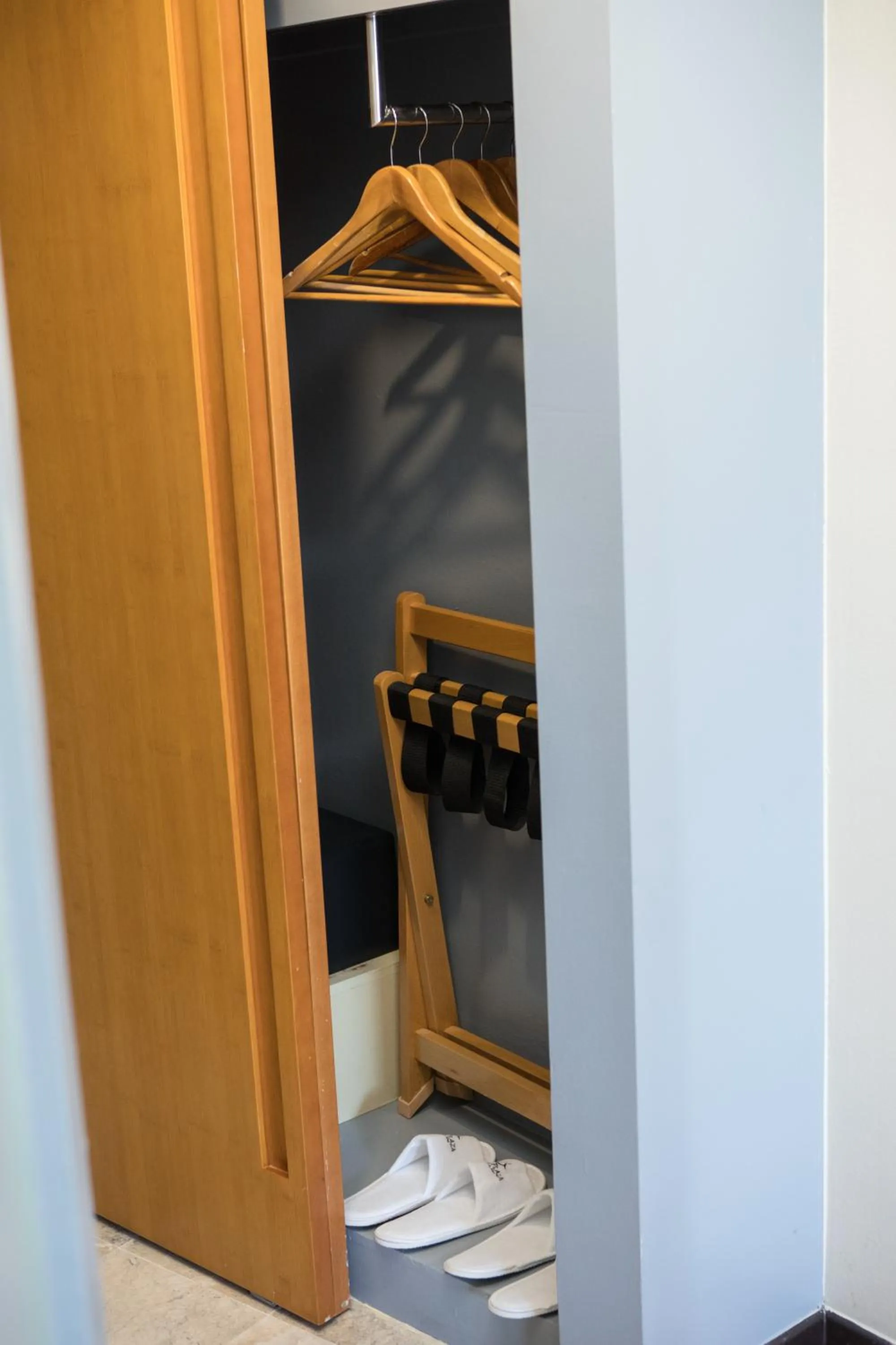 wardrobe in Guam Plaza Resort