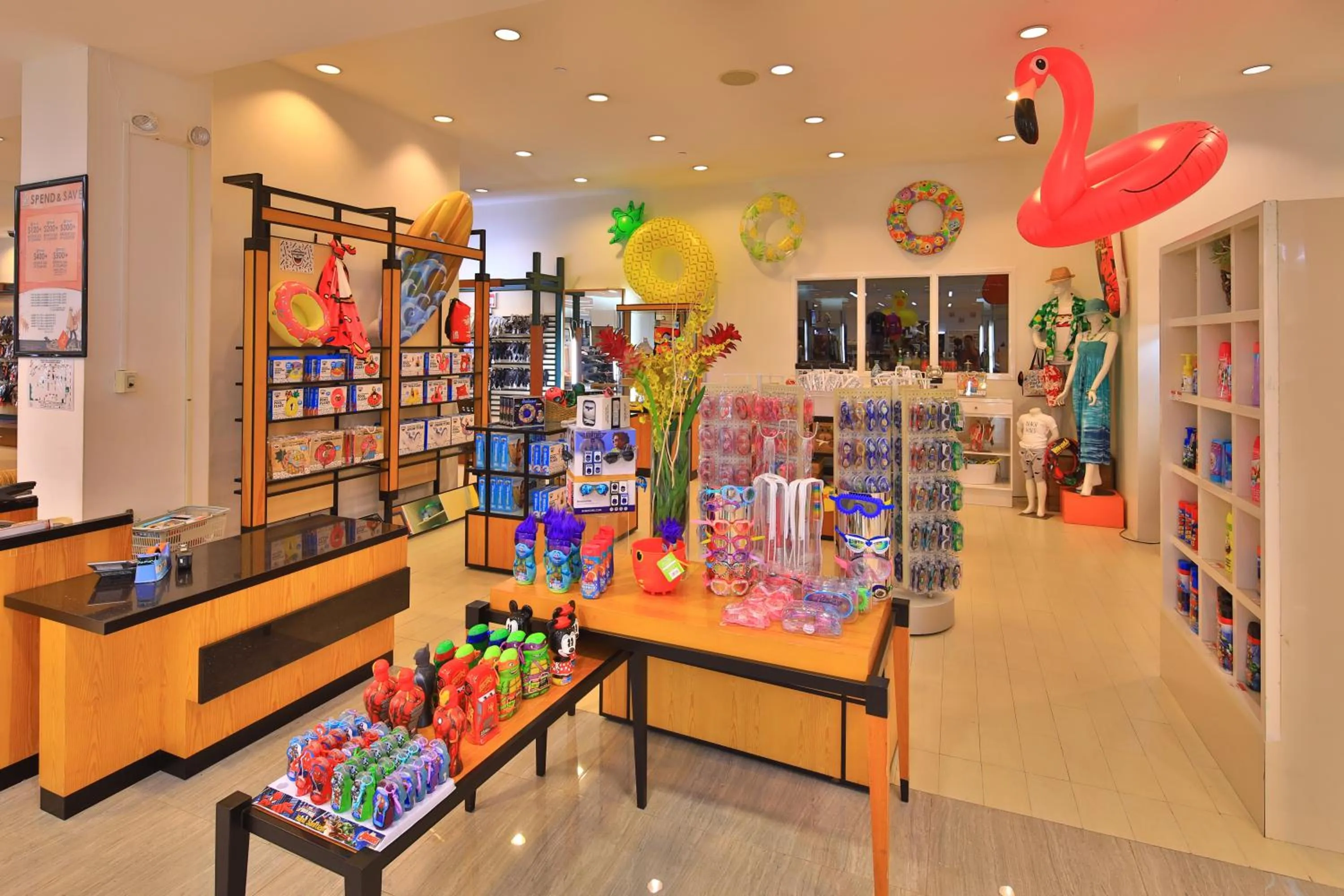 On-site shops in Guam Plaza Resort