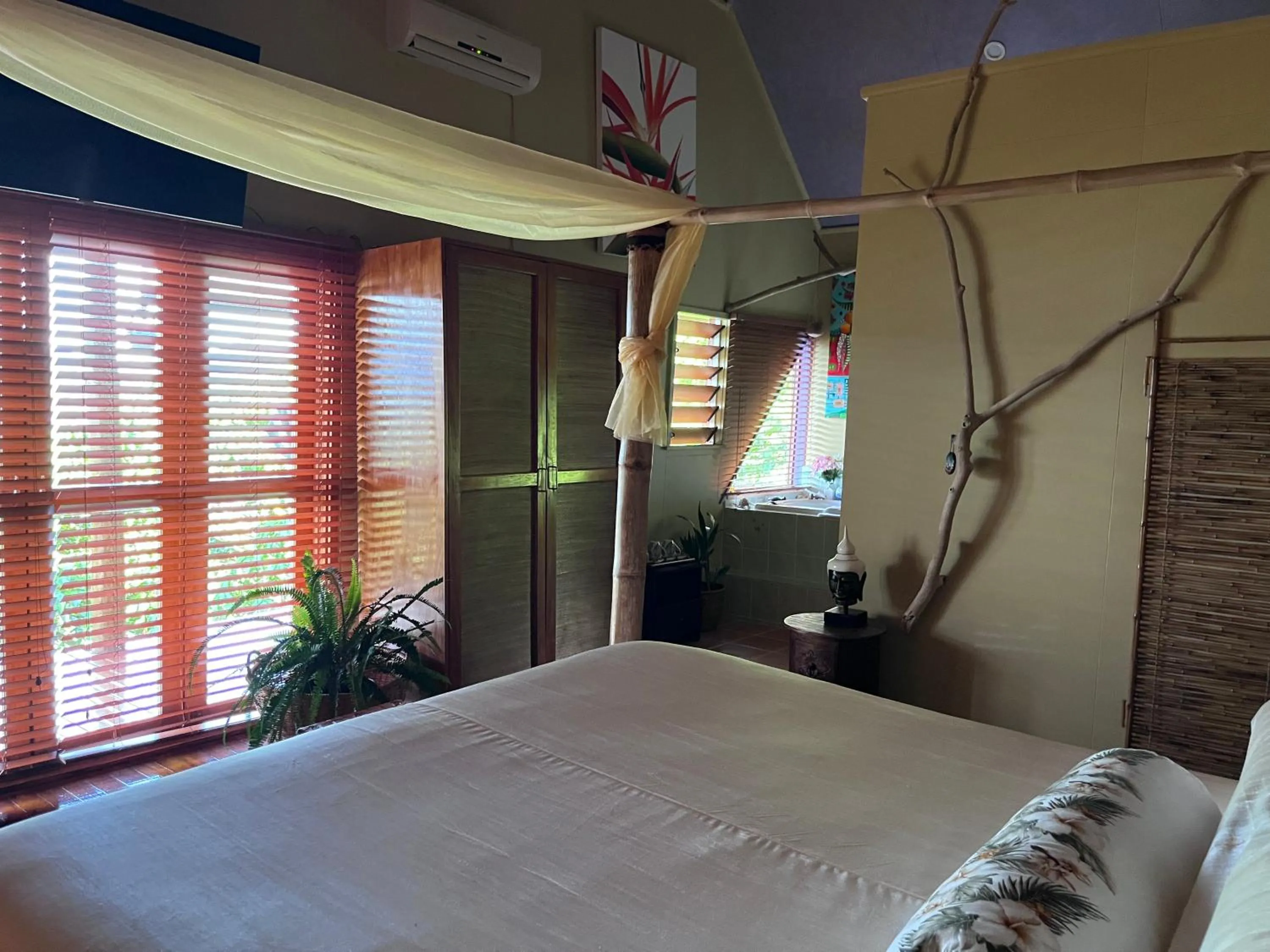 Bed in Naveria Heights Lodge