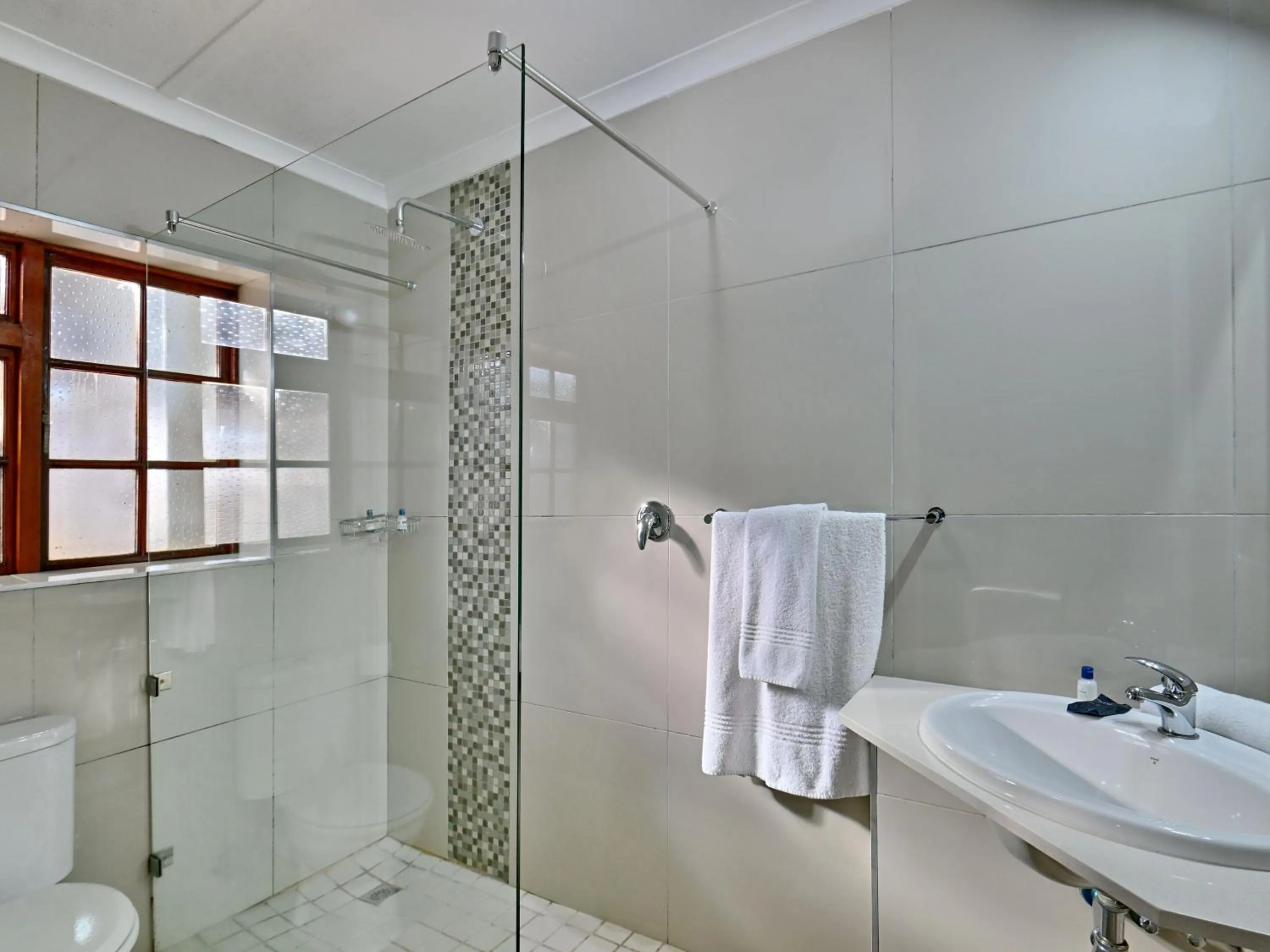 Shower in ANEW Resort Wilderness Garden Route