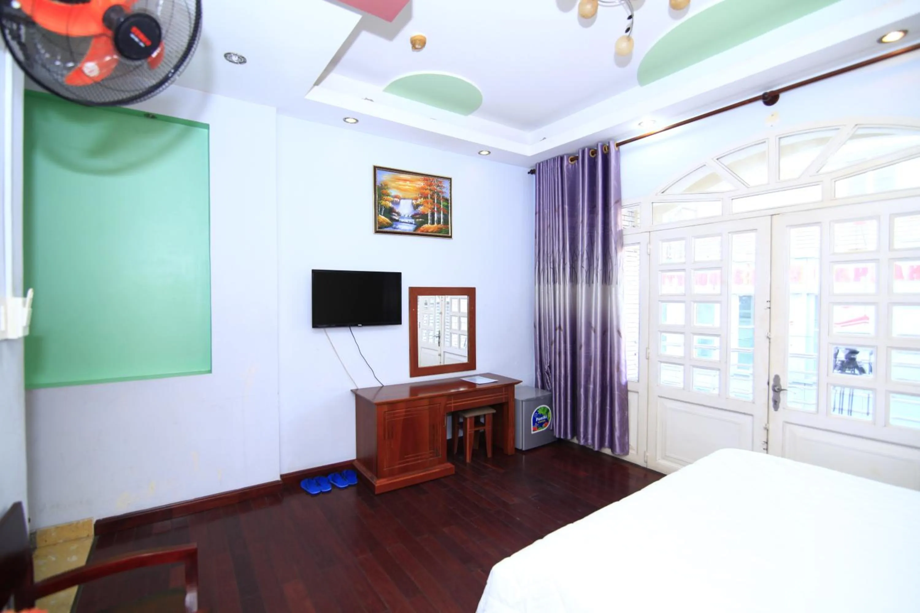 Photo of the whole room, Bed in Truong Giang Hotel