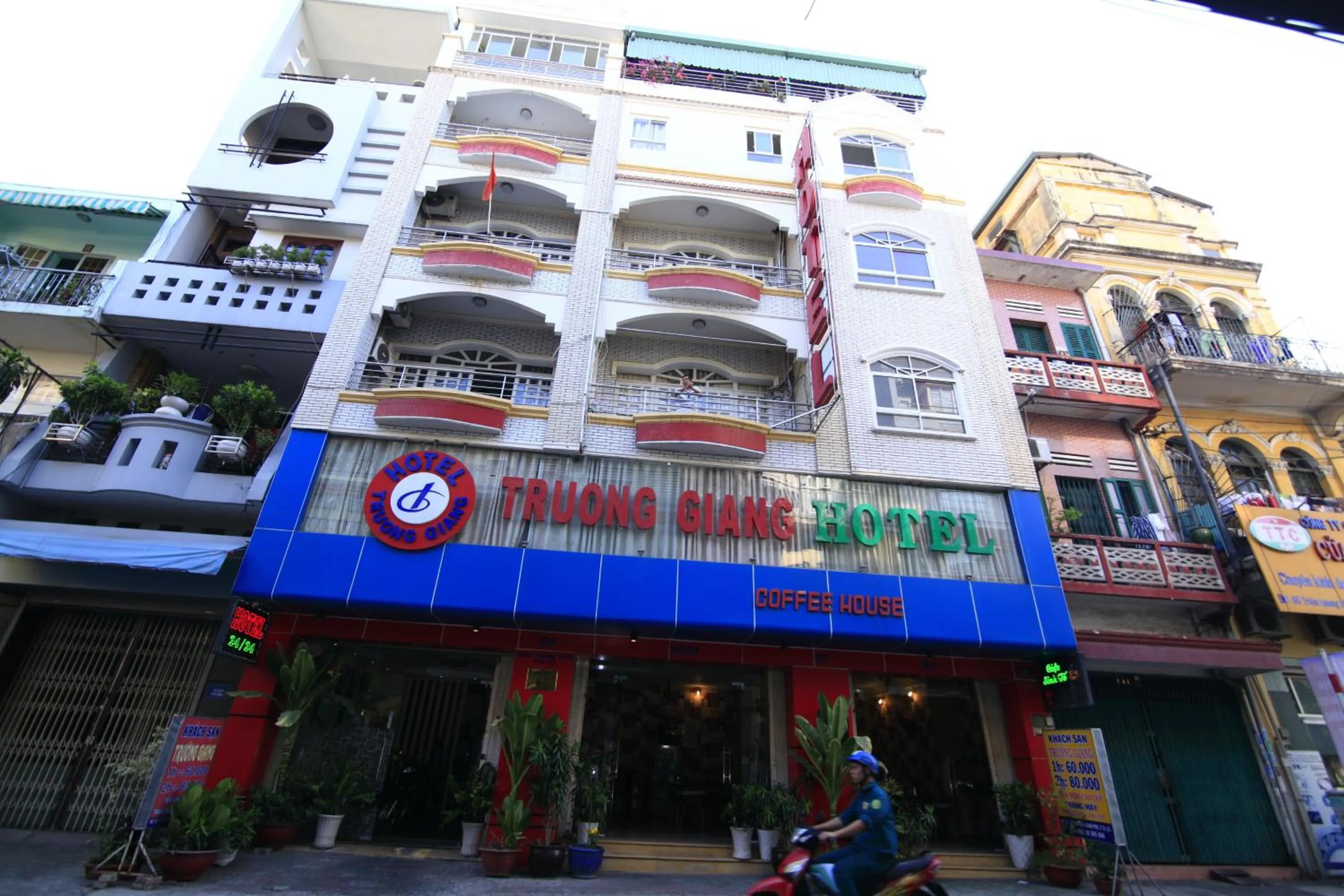 Property building in Truong Giang Hotel