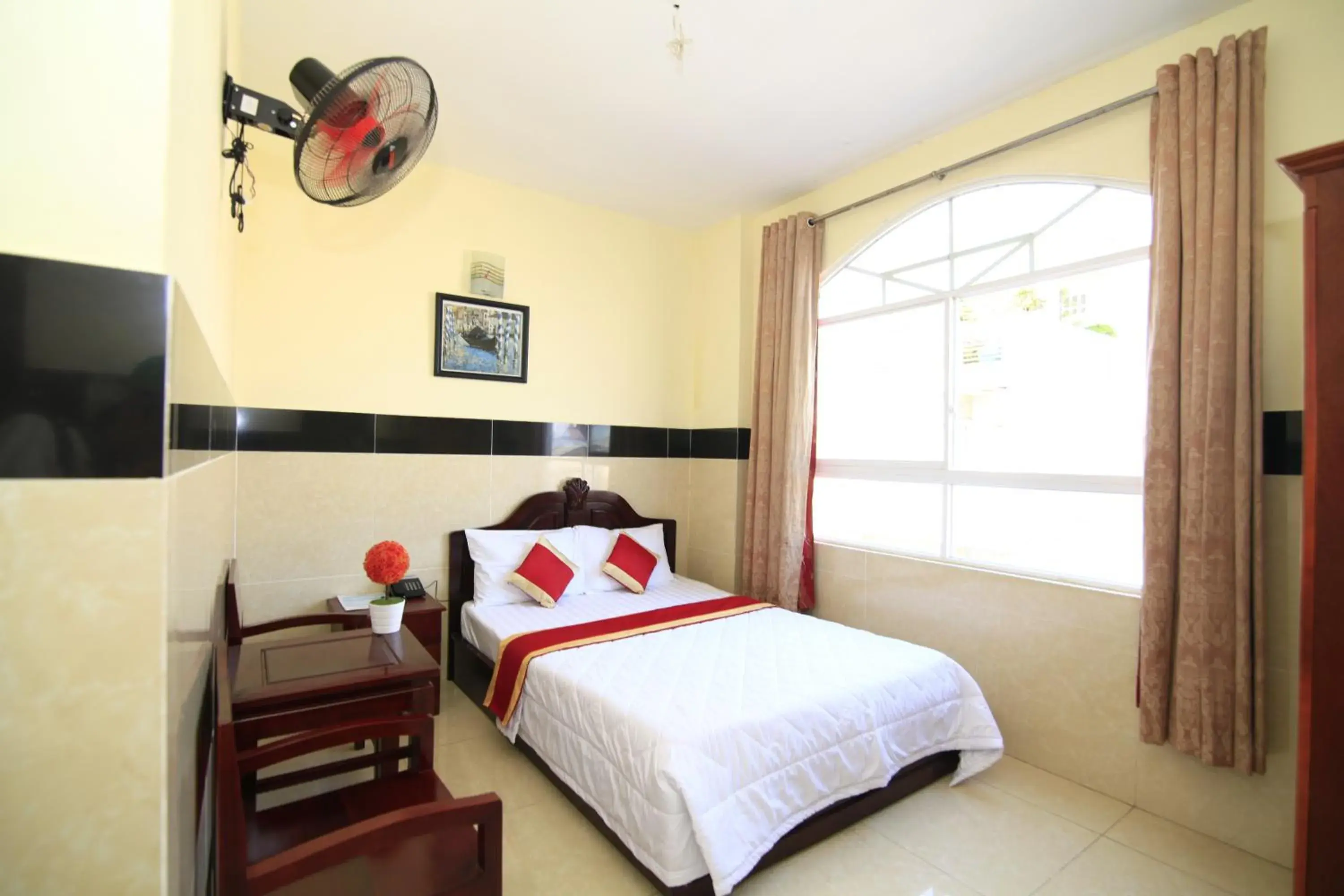 Standard Double Room in Truong Giang Hotel Standard Double Room in Truong Giang Hotel