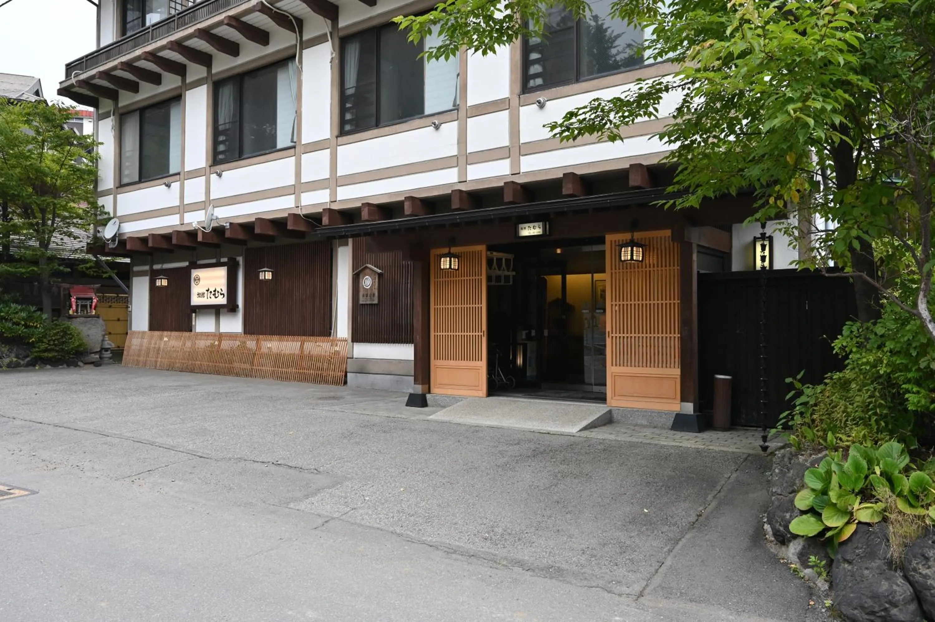 Facade/entrance in Ryokan Tamura