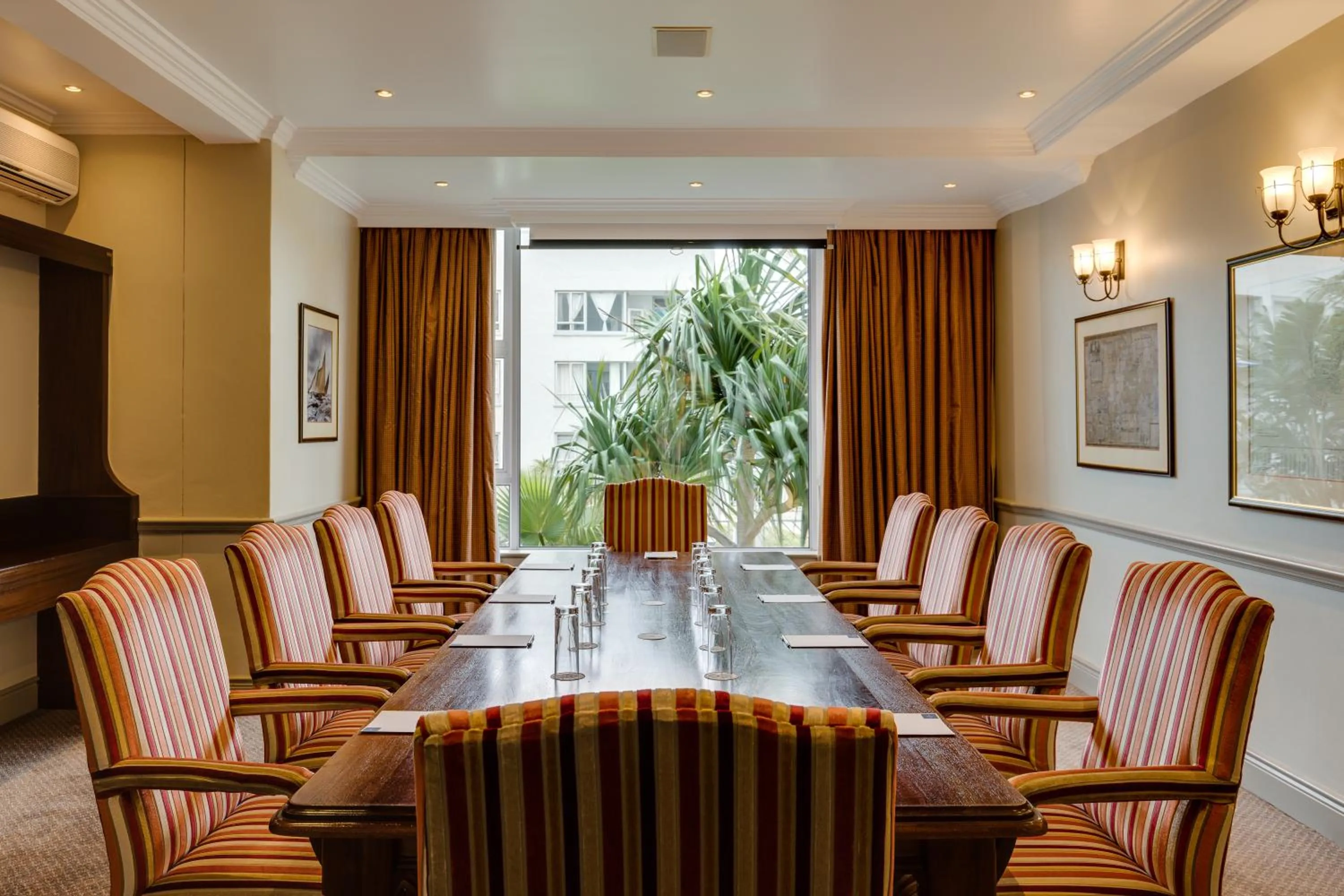 Meeting/conference room in Southern Sun The Marine