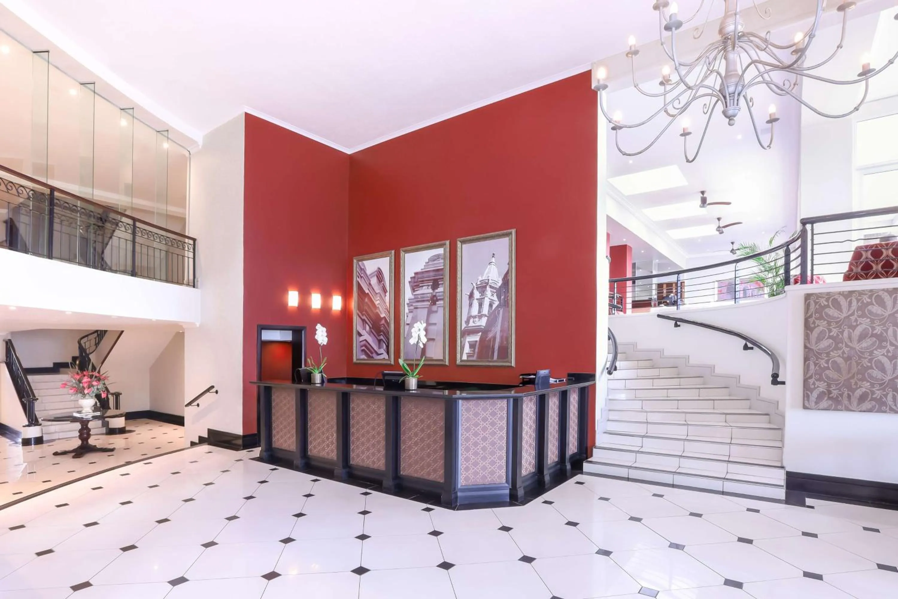 Lobby or reception in Southern Sun The Marine