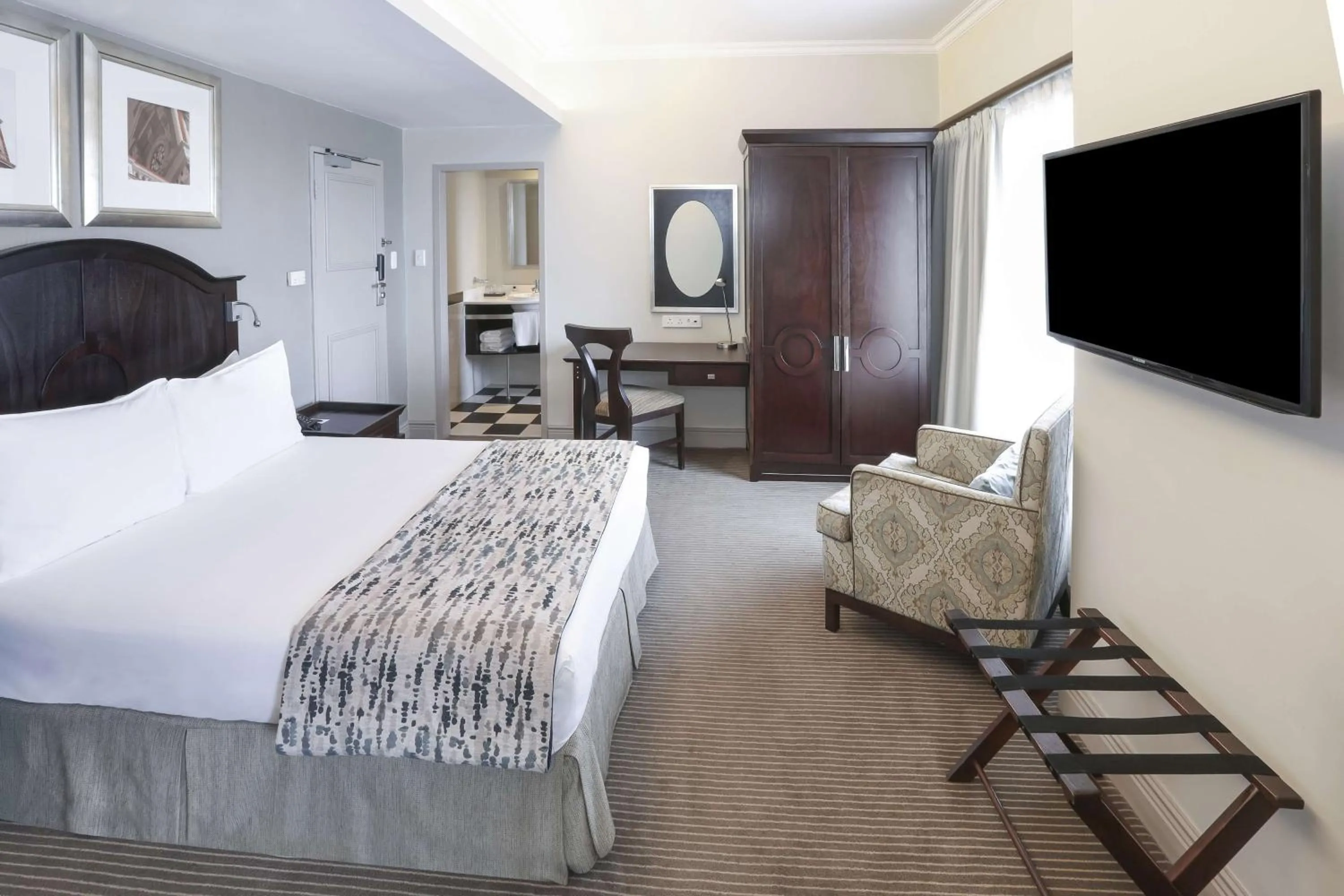 Bedroom, Bed in Southern Sun The Marine