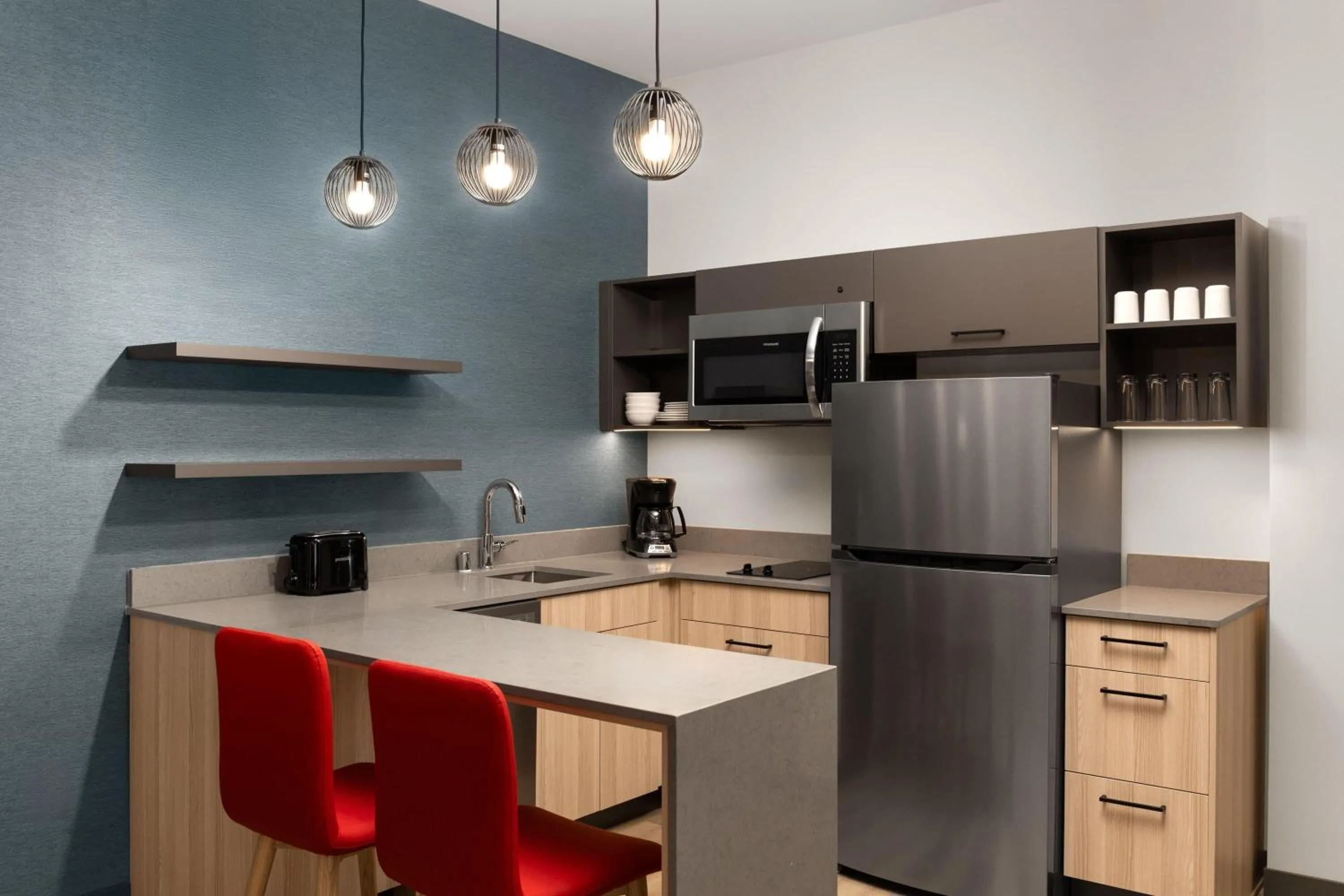 Photo of the whole room in Hawthorn Extended Stay by Wyndham Leavenworth