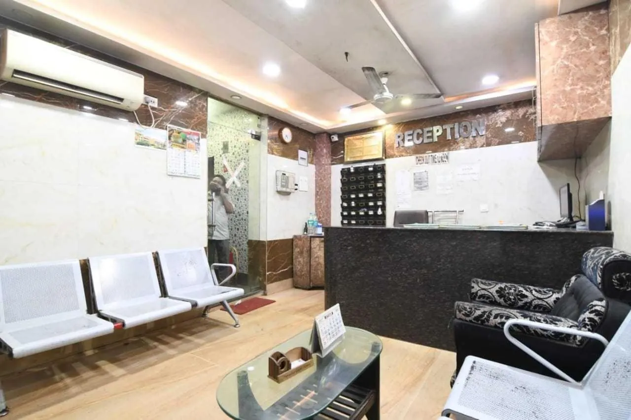 Lobby or reception in Hotel O by OYO Paradise Guest House