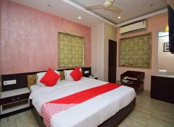 Bedroom, Bed in Hotel O by OYO Paradise Guest House