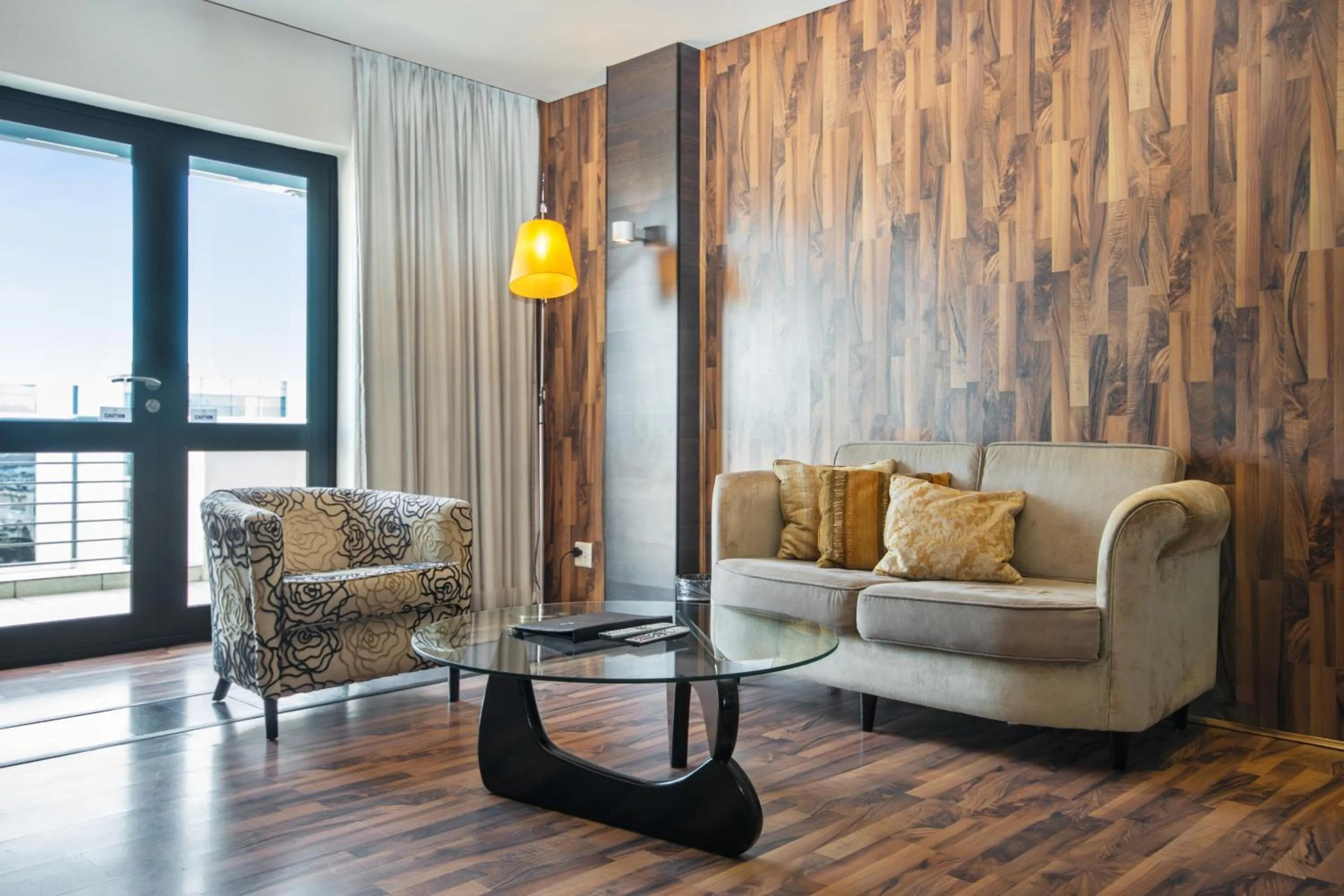 Living room in Colosseum Hotel