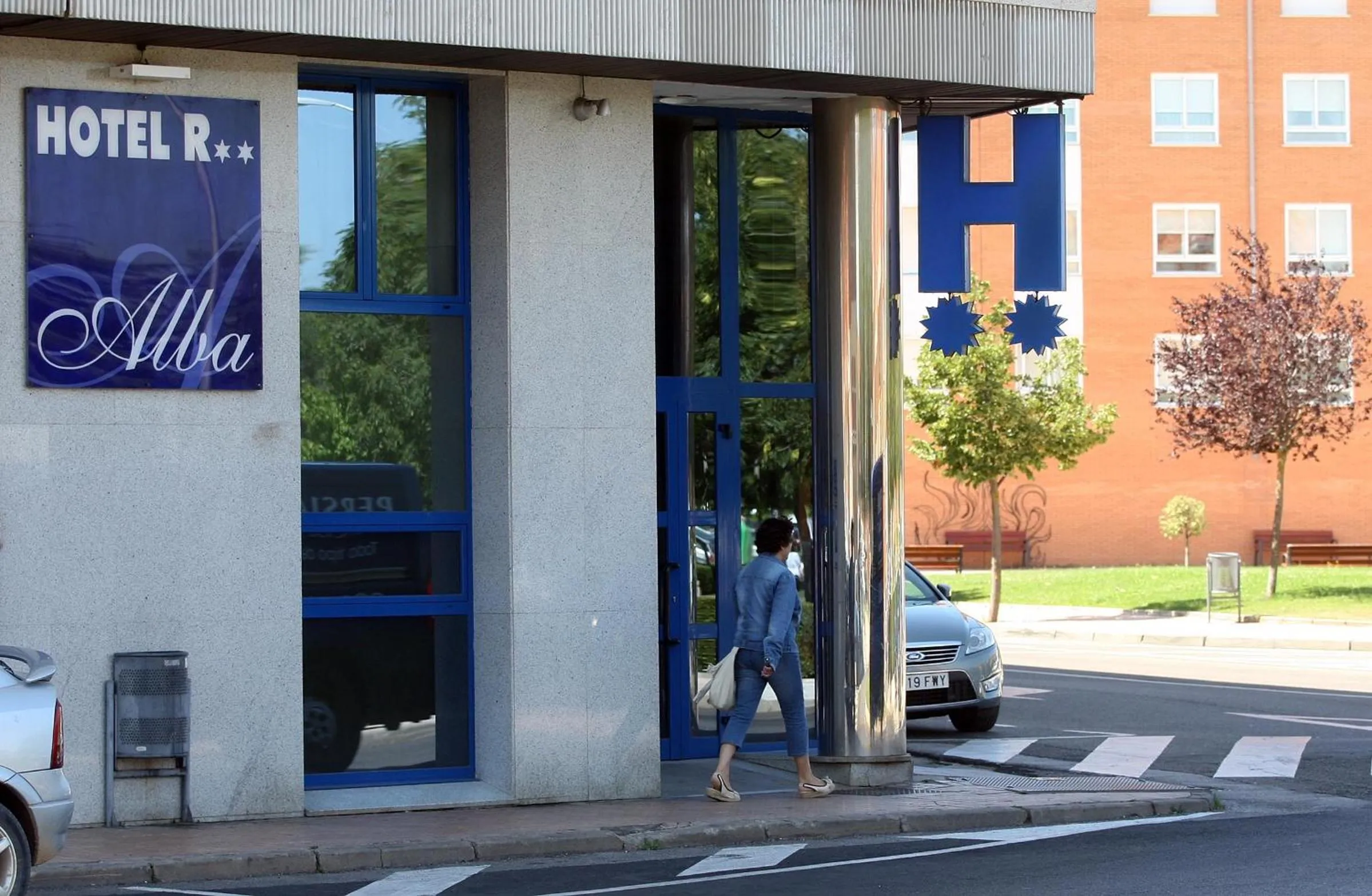 Facade/entrance in Hotel Alba