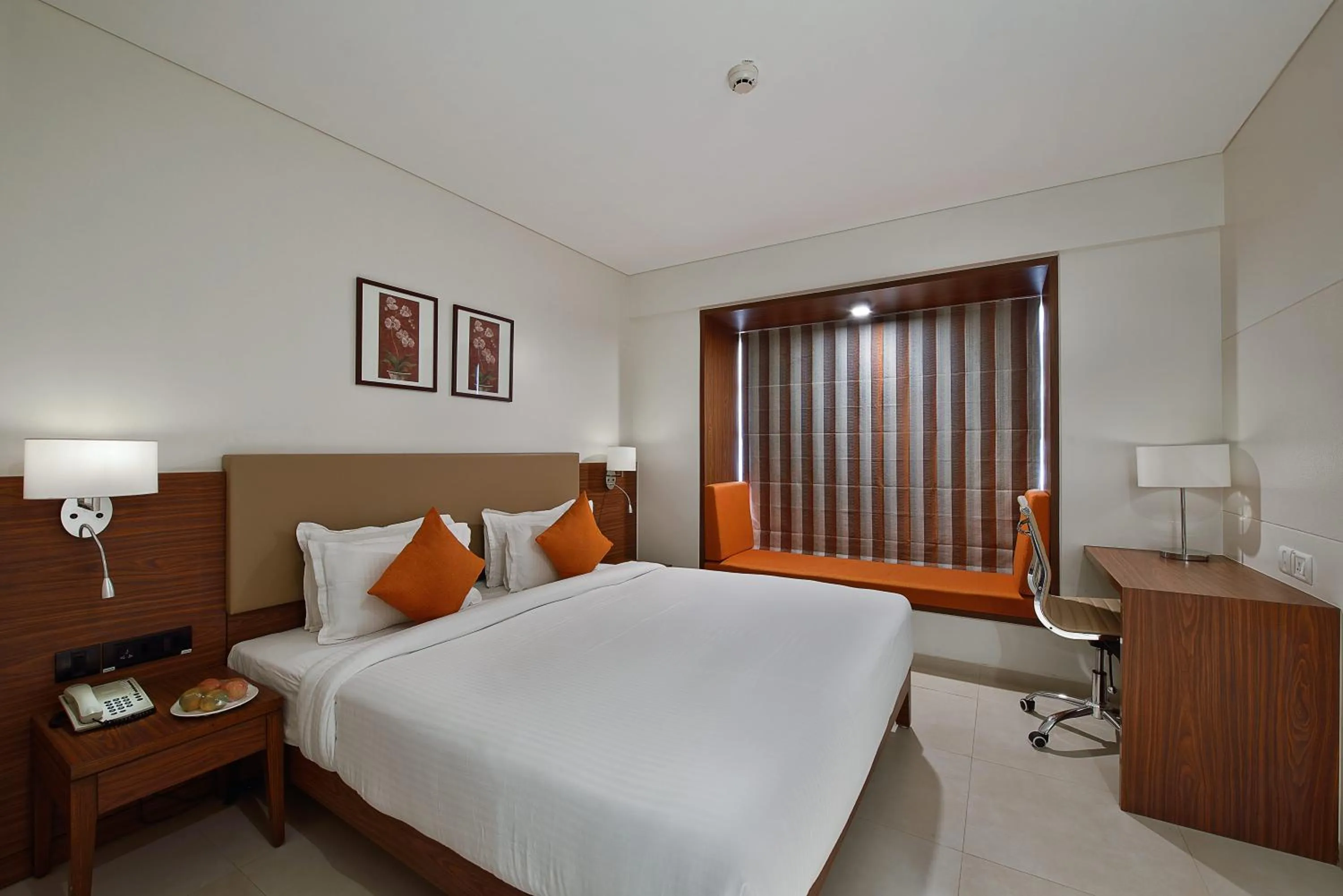 Bedroom, Bed in Krishna Palace Hotel - Ambernath