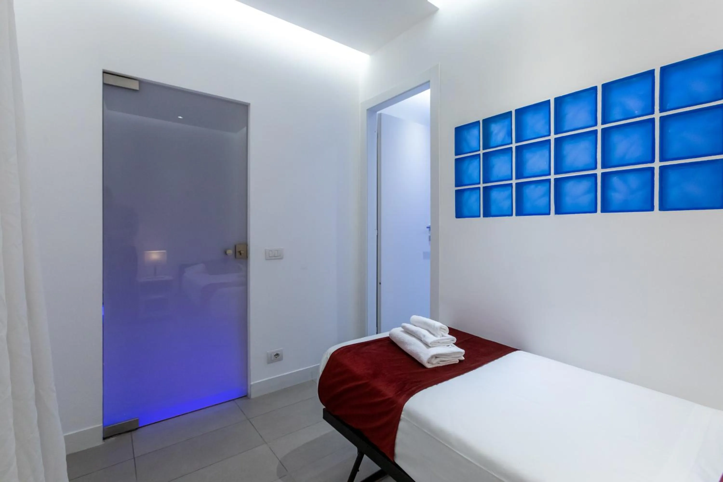 Bed in Trevi Elite Rome