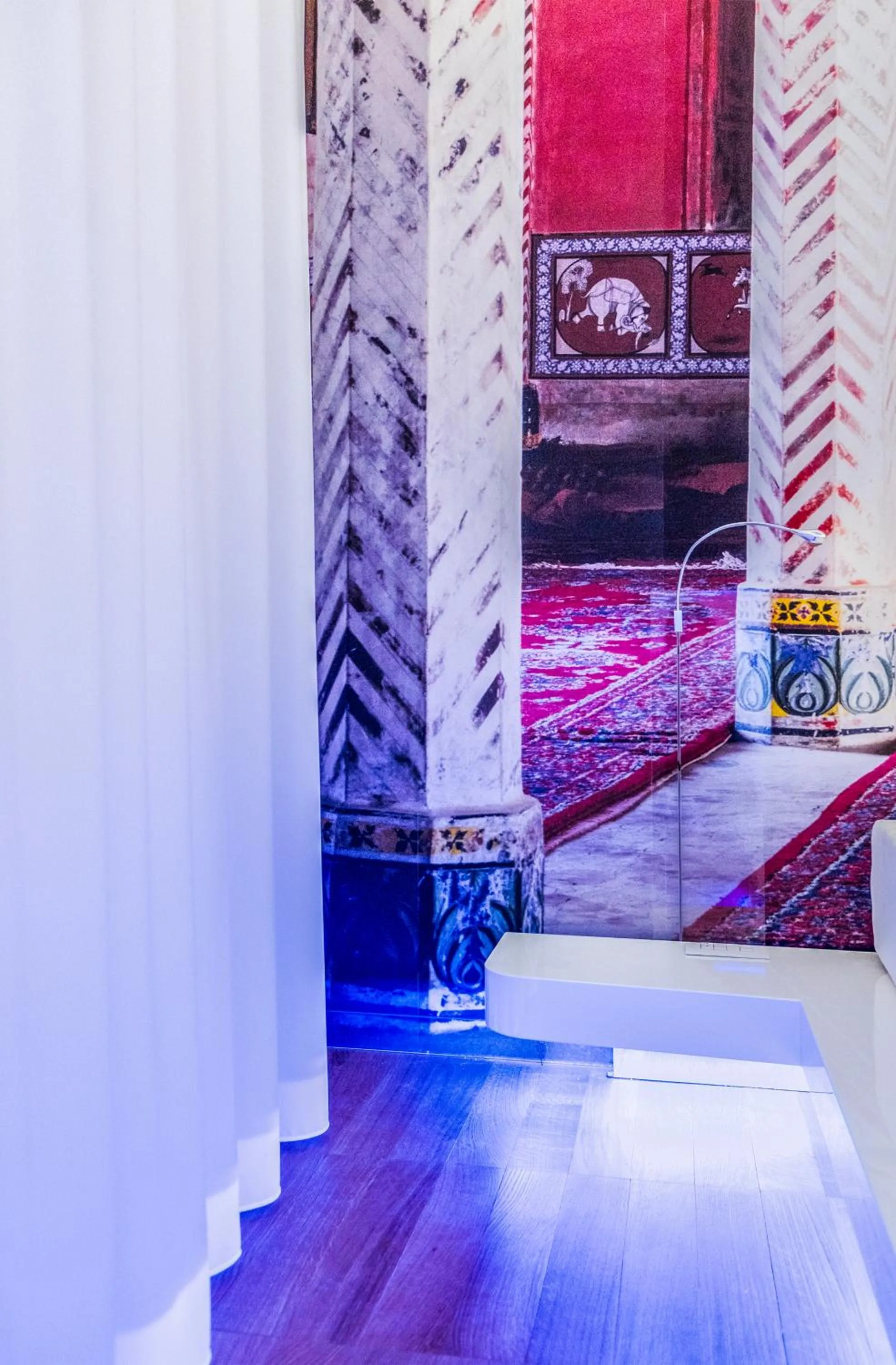 Decorative detail, Bed in Trevi Elite Rome