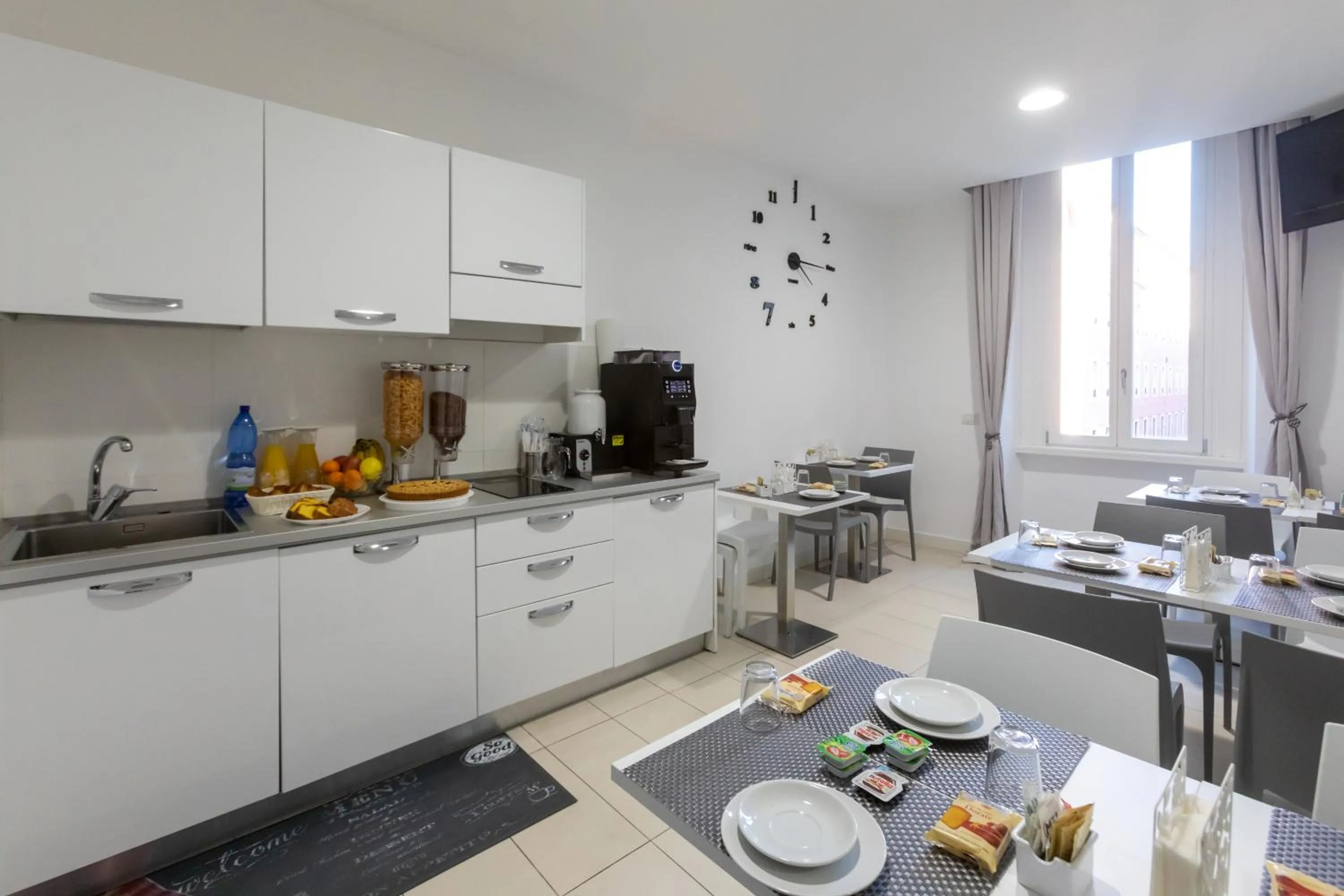 Restaurant/places to eat in Trevi Elite Rome