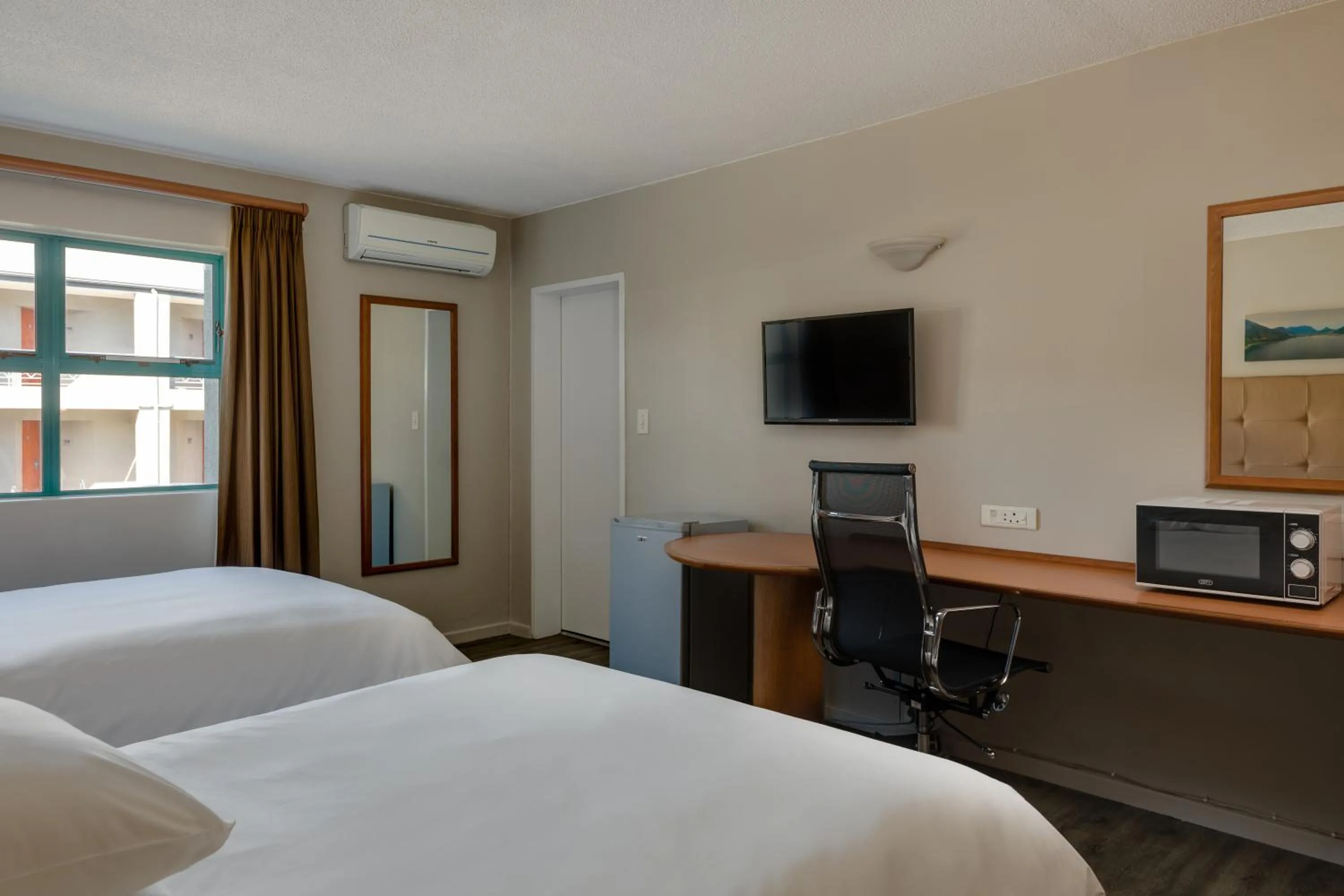 Bed in Protea Hotel by Marriott Cape Town Tyger Valley