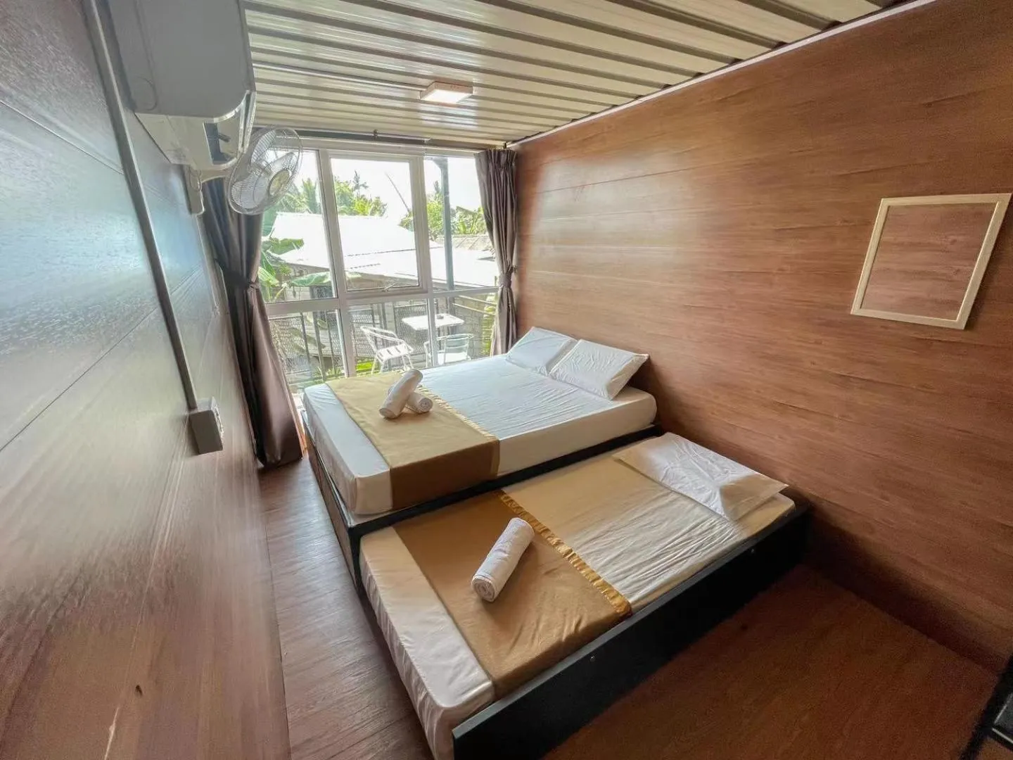 Bedroom in Paya Debloc Village