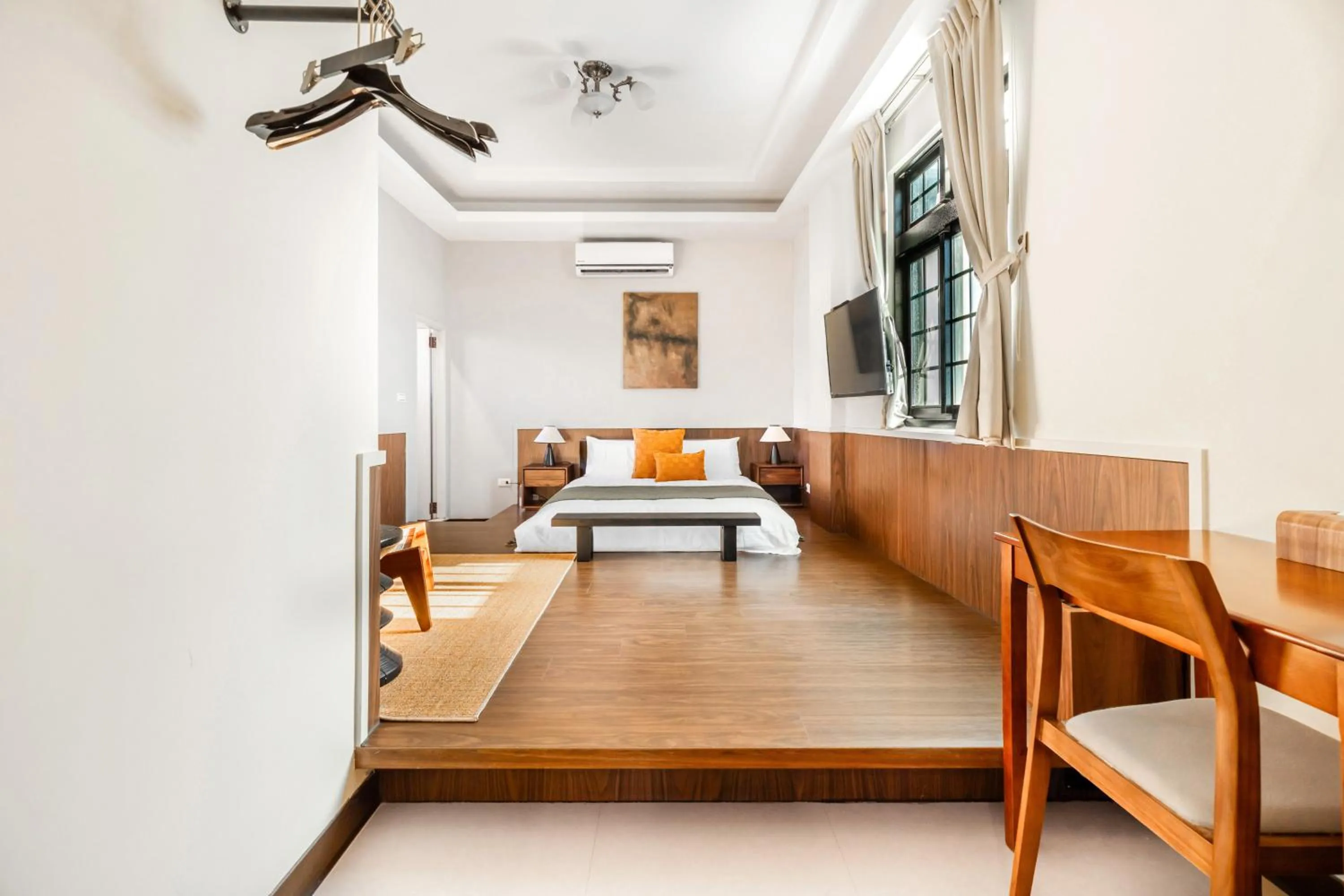 Photo of the whole room, Bed in Harmony Smart Stay