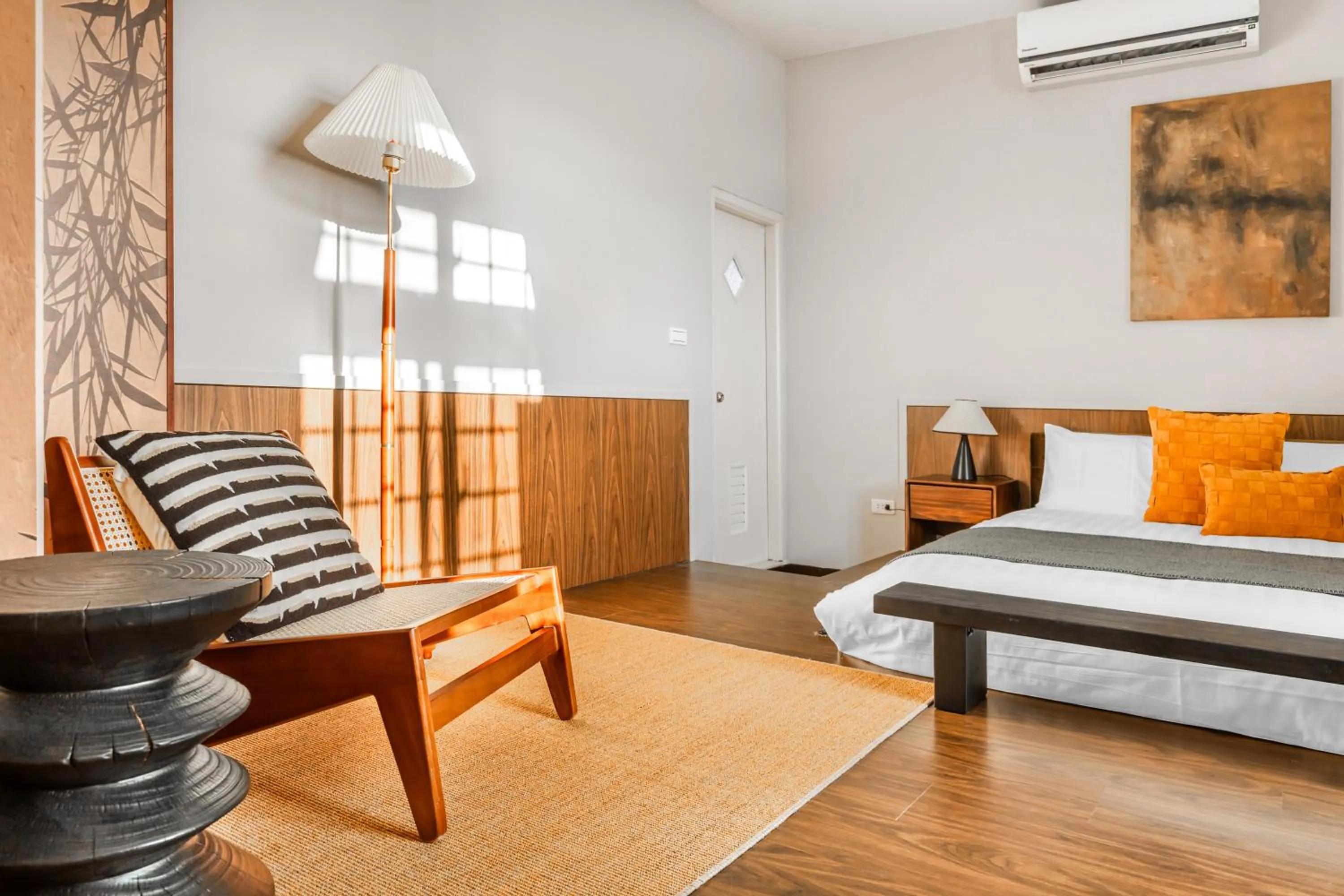 Photo of the whole room, Bed in Harmony Smart Stay