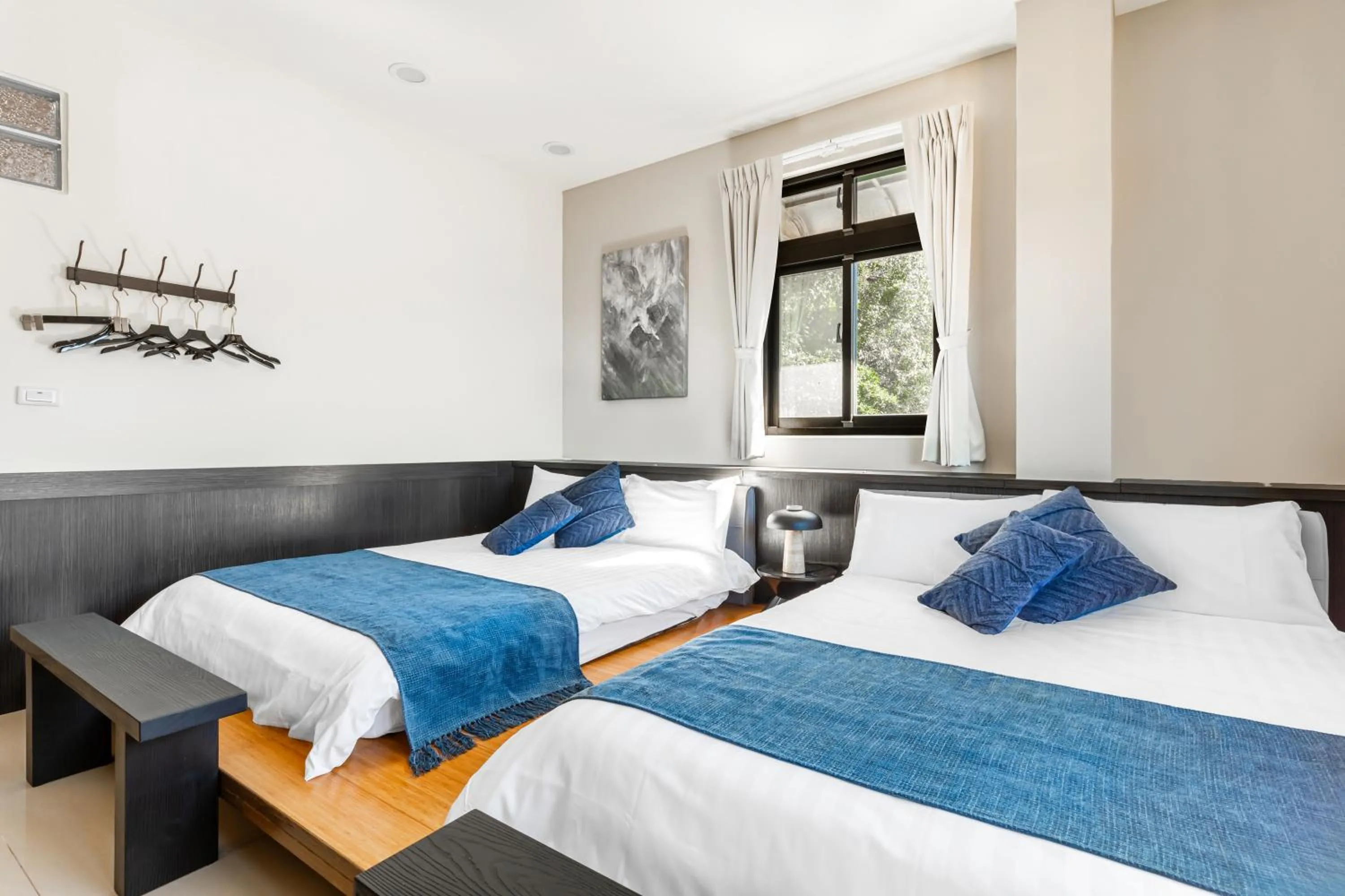 Photo of the whole room, Bed in Harmony Smart Stay