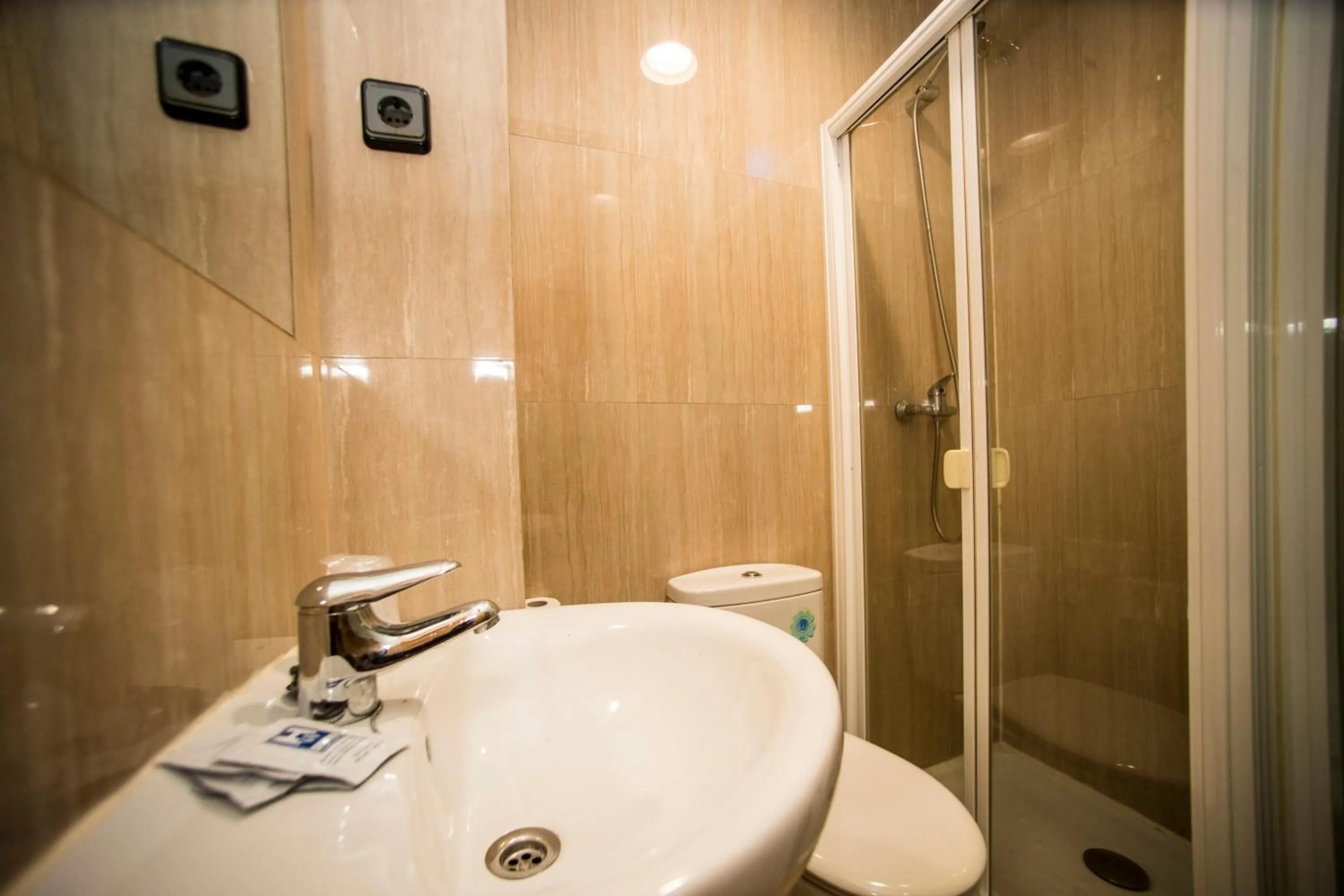 Bathroom in Hostal Caballeros