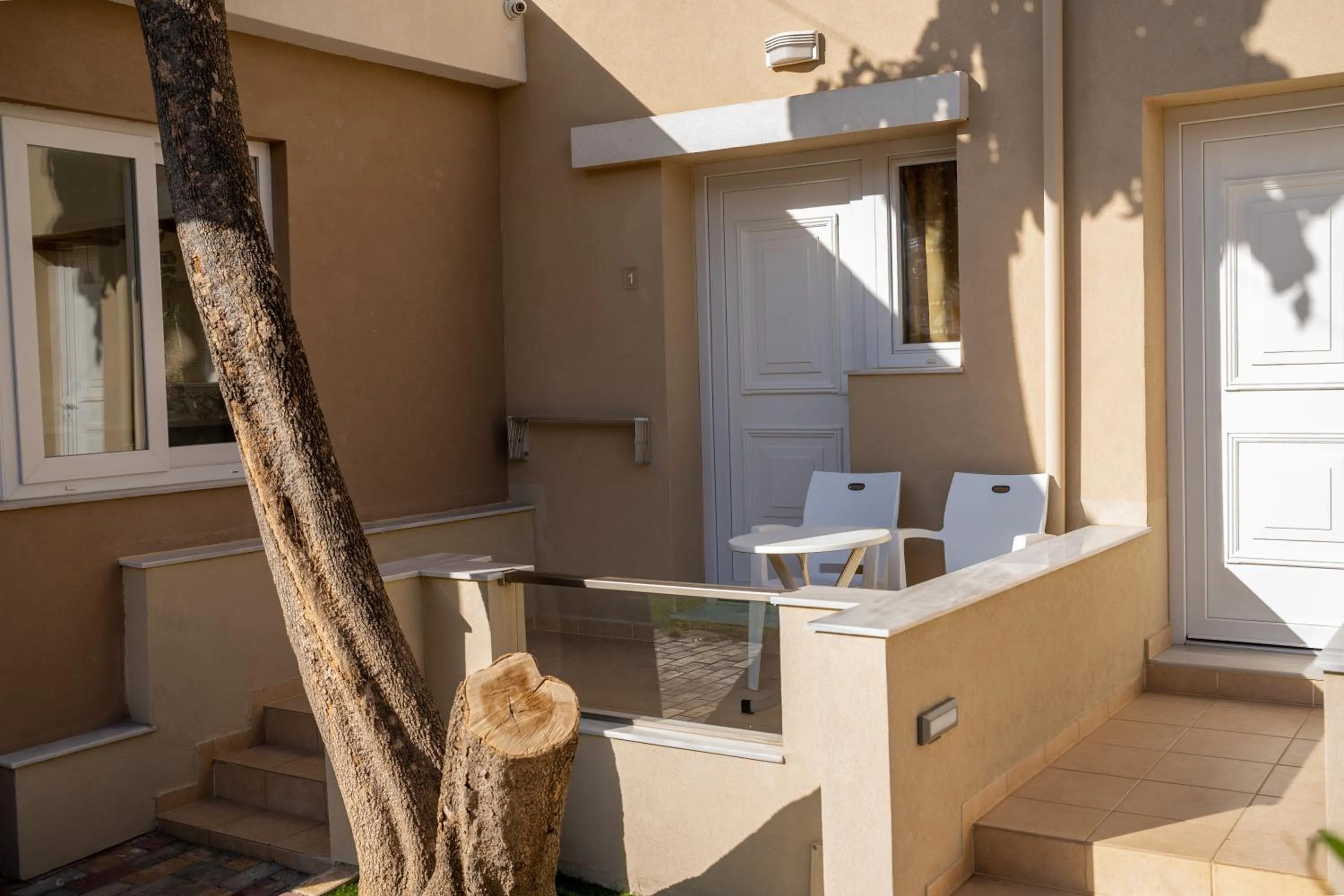 Facade/entrance in Blue Sky Apartments