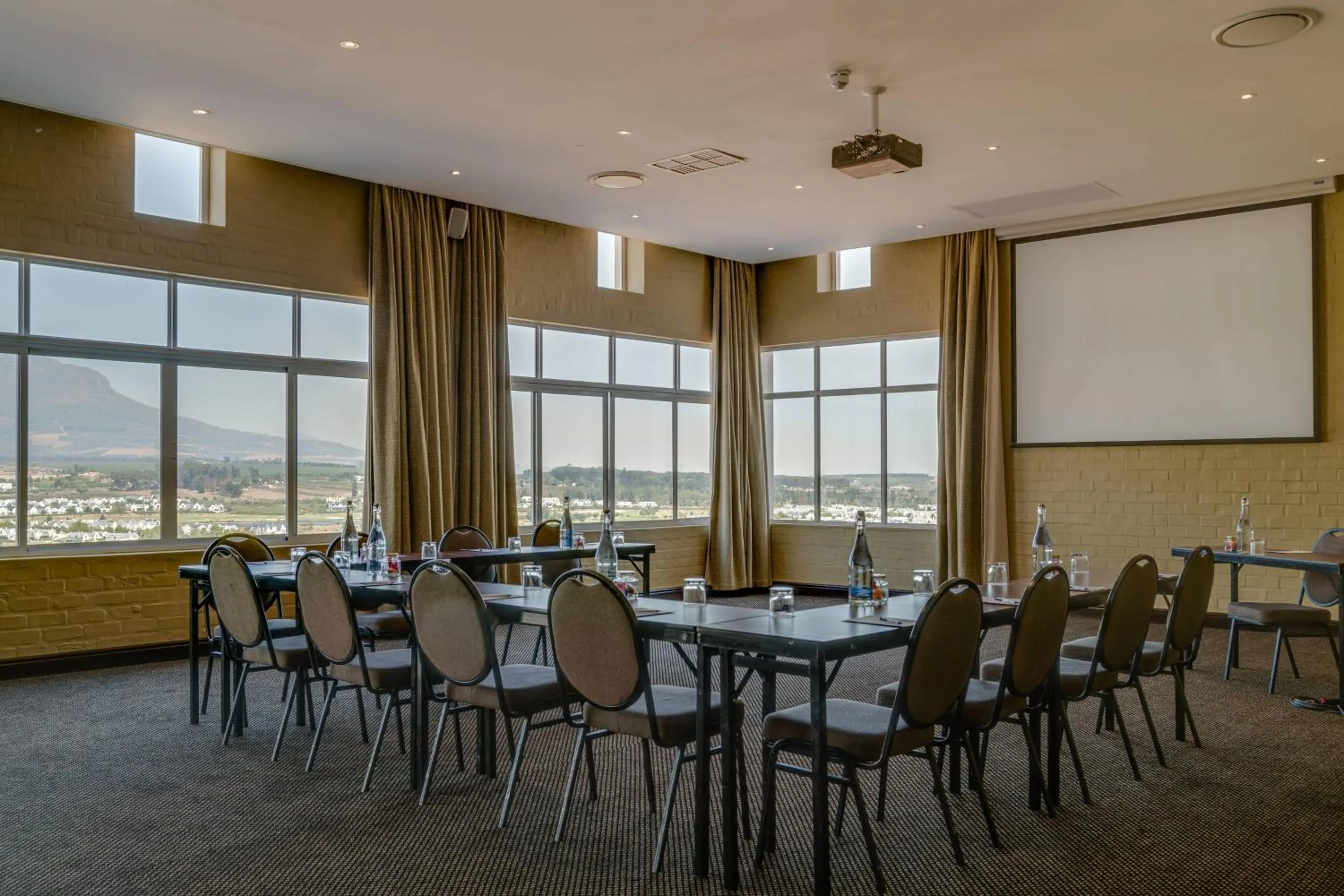 Meeting/conference room in Protea Hotel by Marriott Stellenbosch & Conference Centre