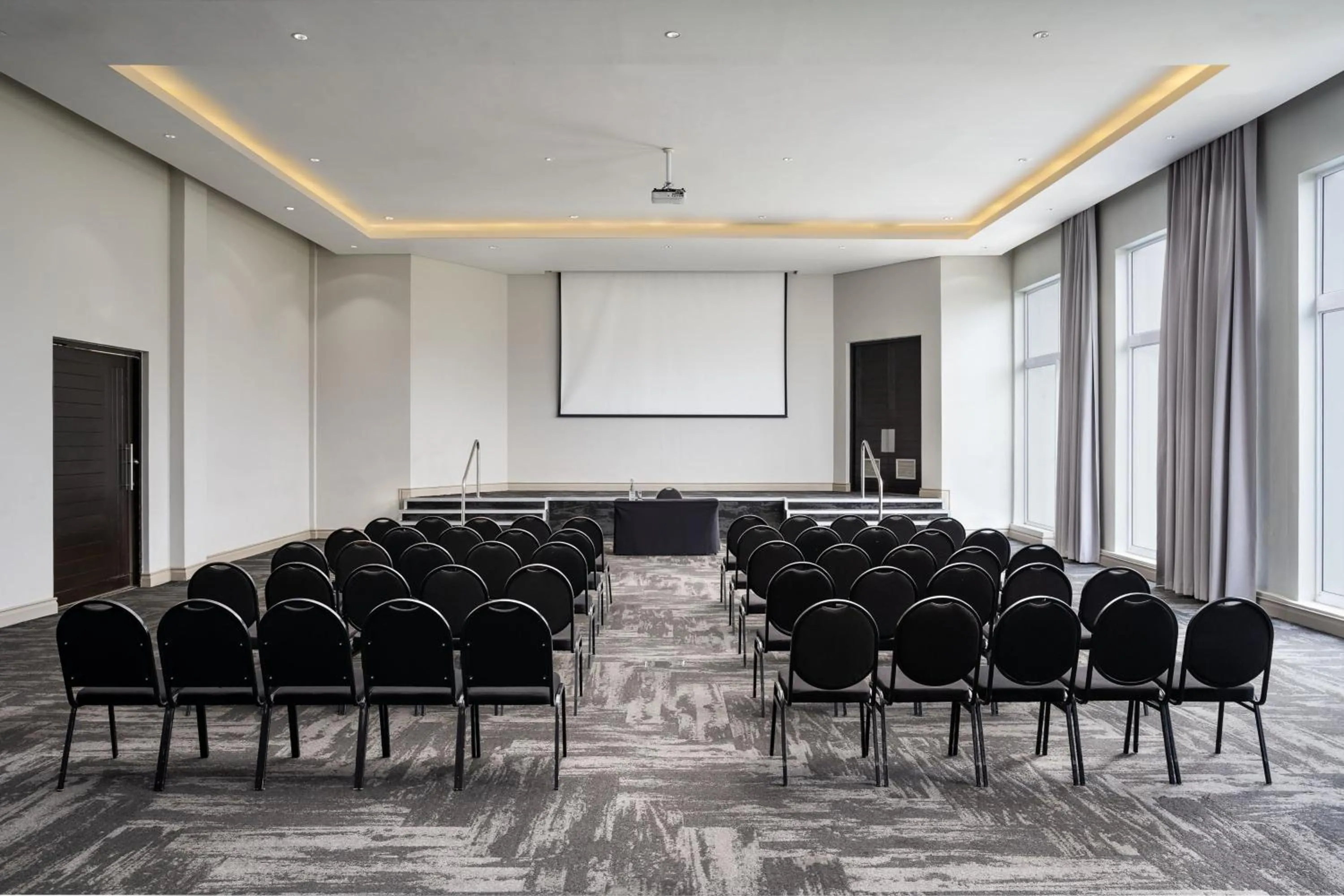 Meeting/conference room in Protea Hotel by Marriott Stellenbosch & Conference Centre