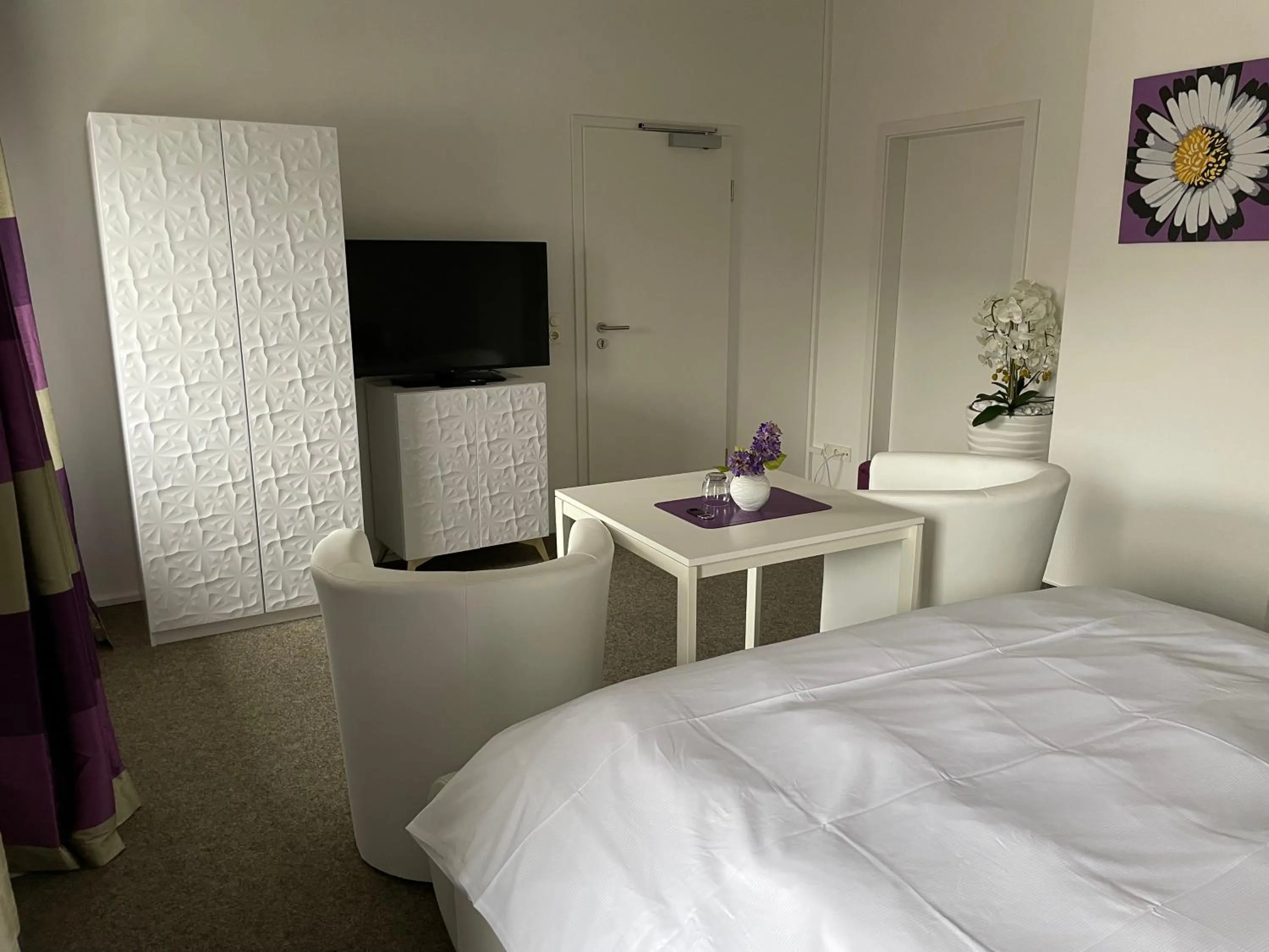 Bed in Hotel Schwanenburg