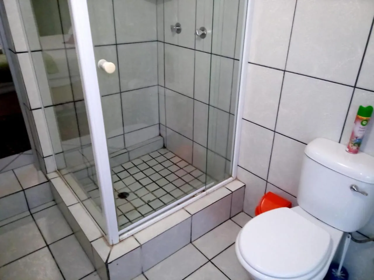 Shower in Rustenburg Guesthouse