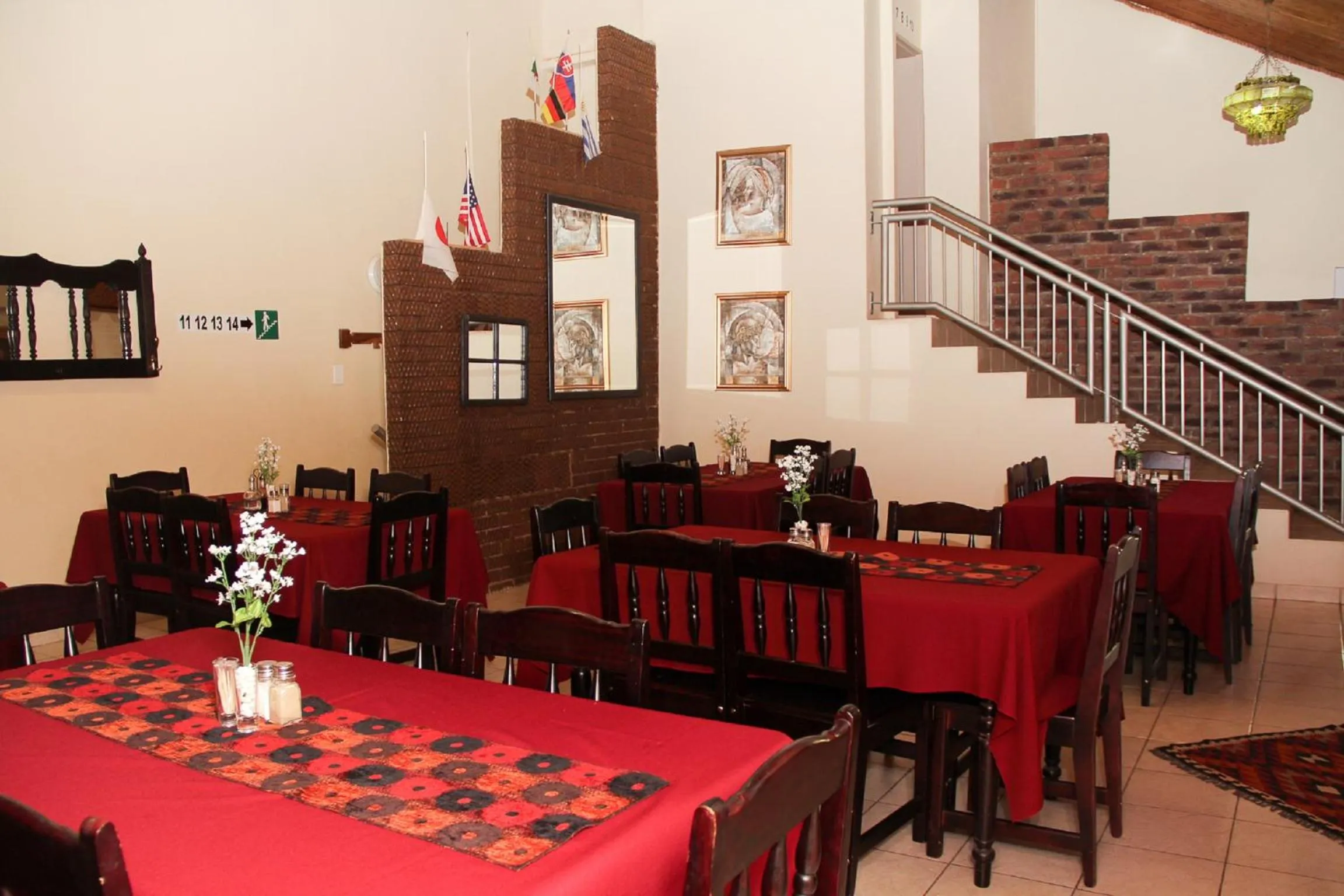Dining area in Rustenburg Guesthouse