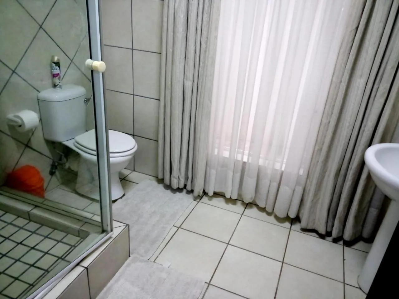 Bathroom in Rustenburg Guesthouse