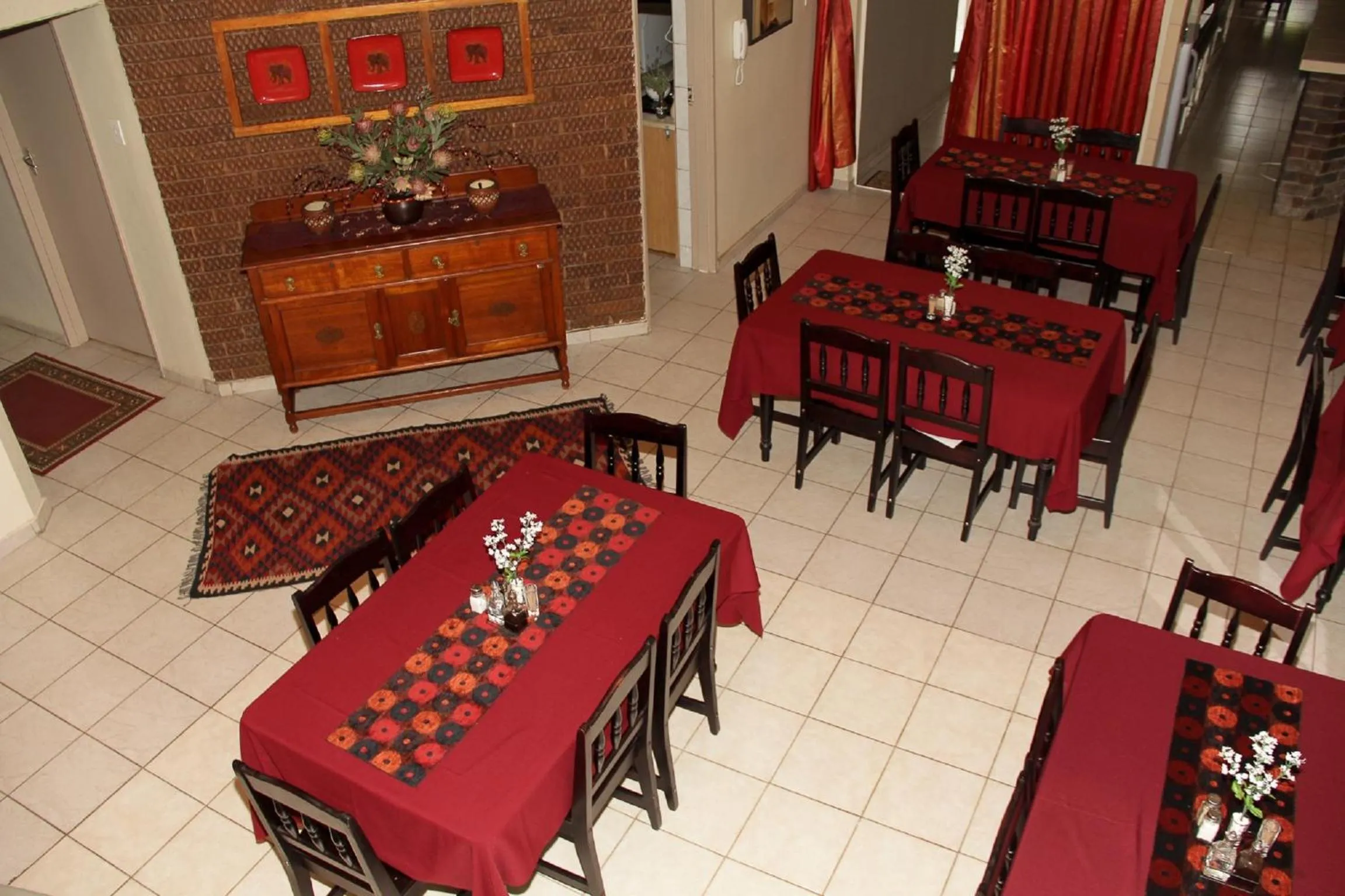 Dining area in Rustenburg Guesthouse