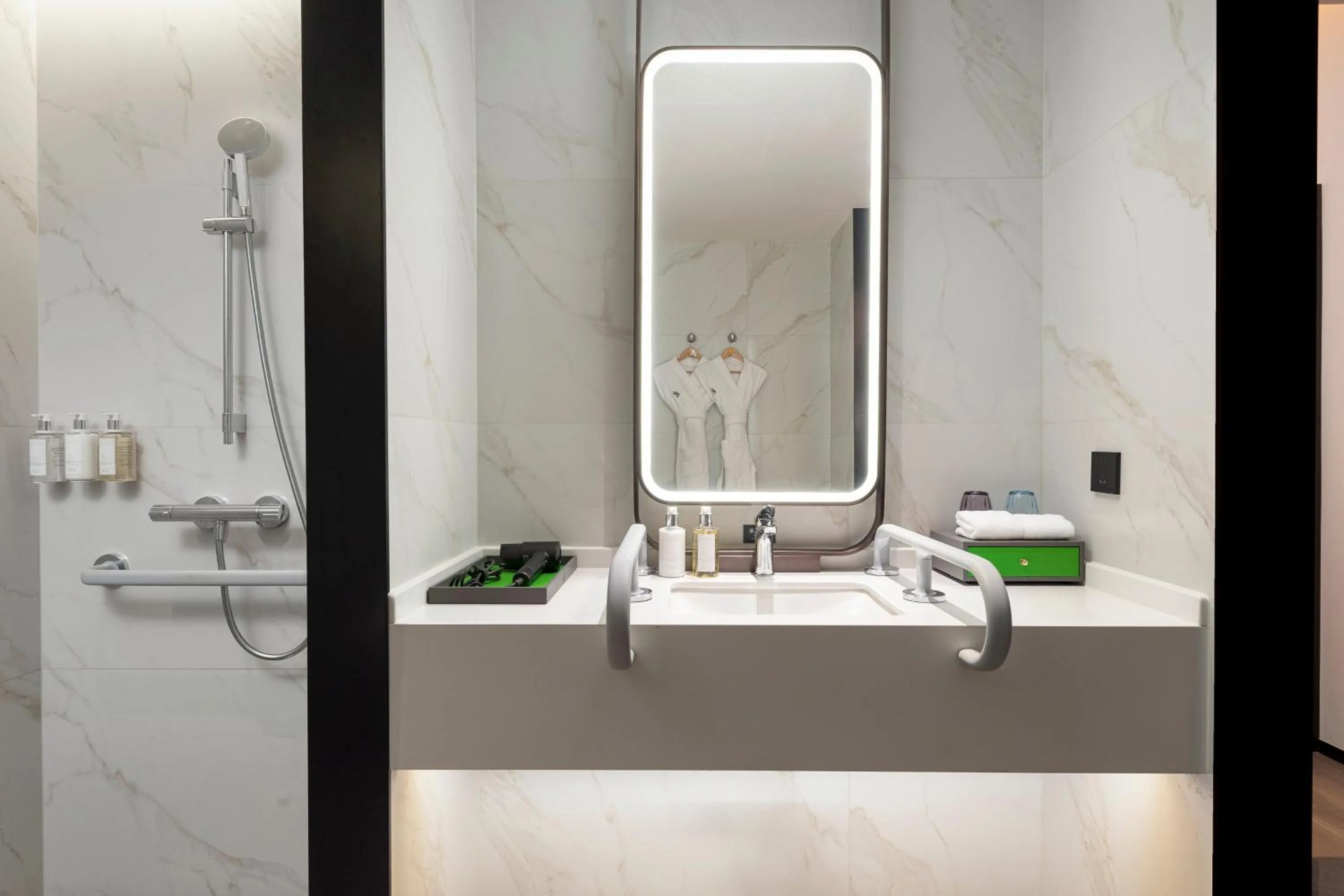 Photo of the whole room in Holiday Inn Xianyang Shuangzhao Lake by IHG