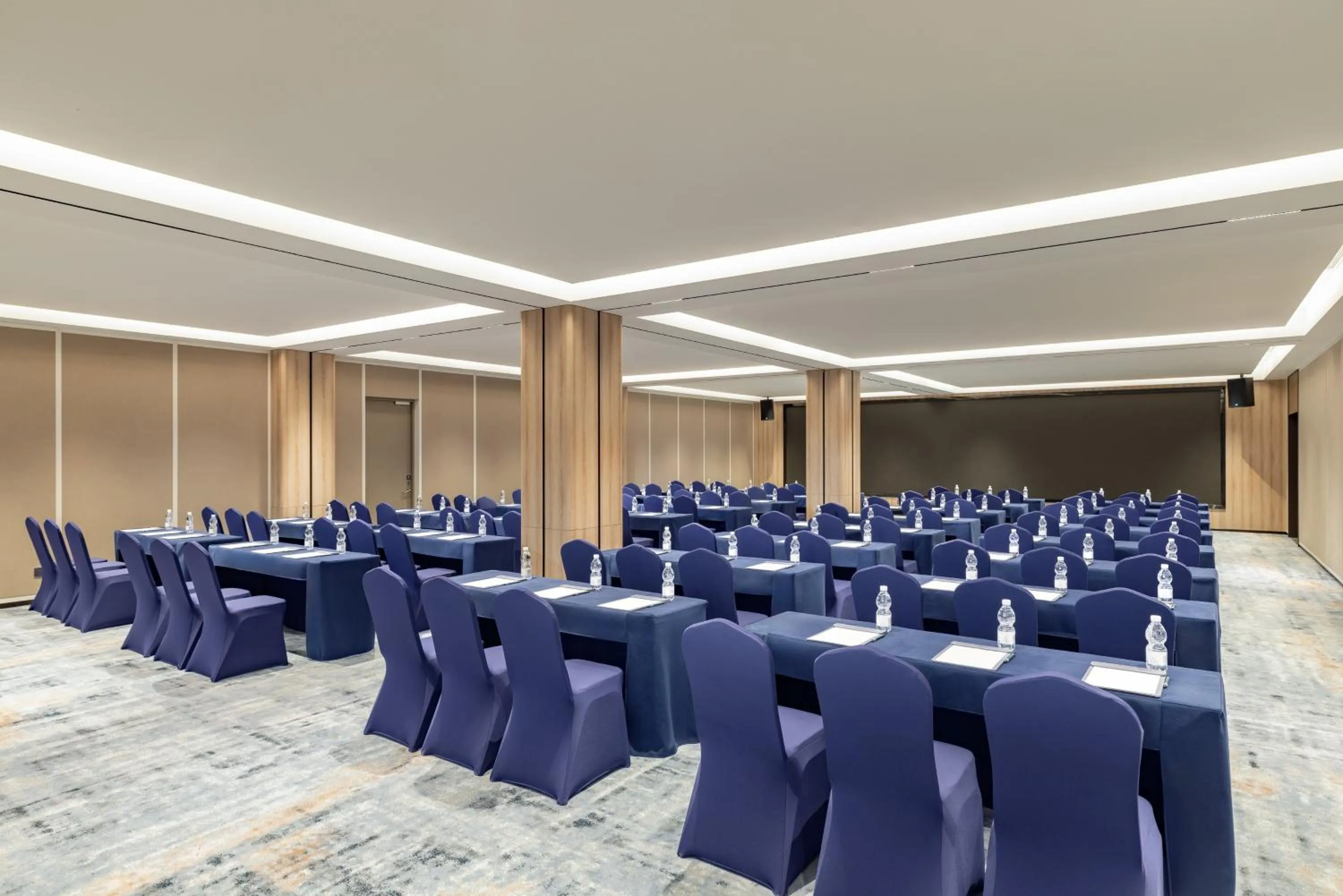 Banquet/Function facilities in Holiday Inn Shanghai Tourism Zone by IHG