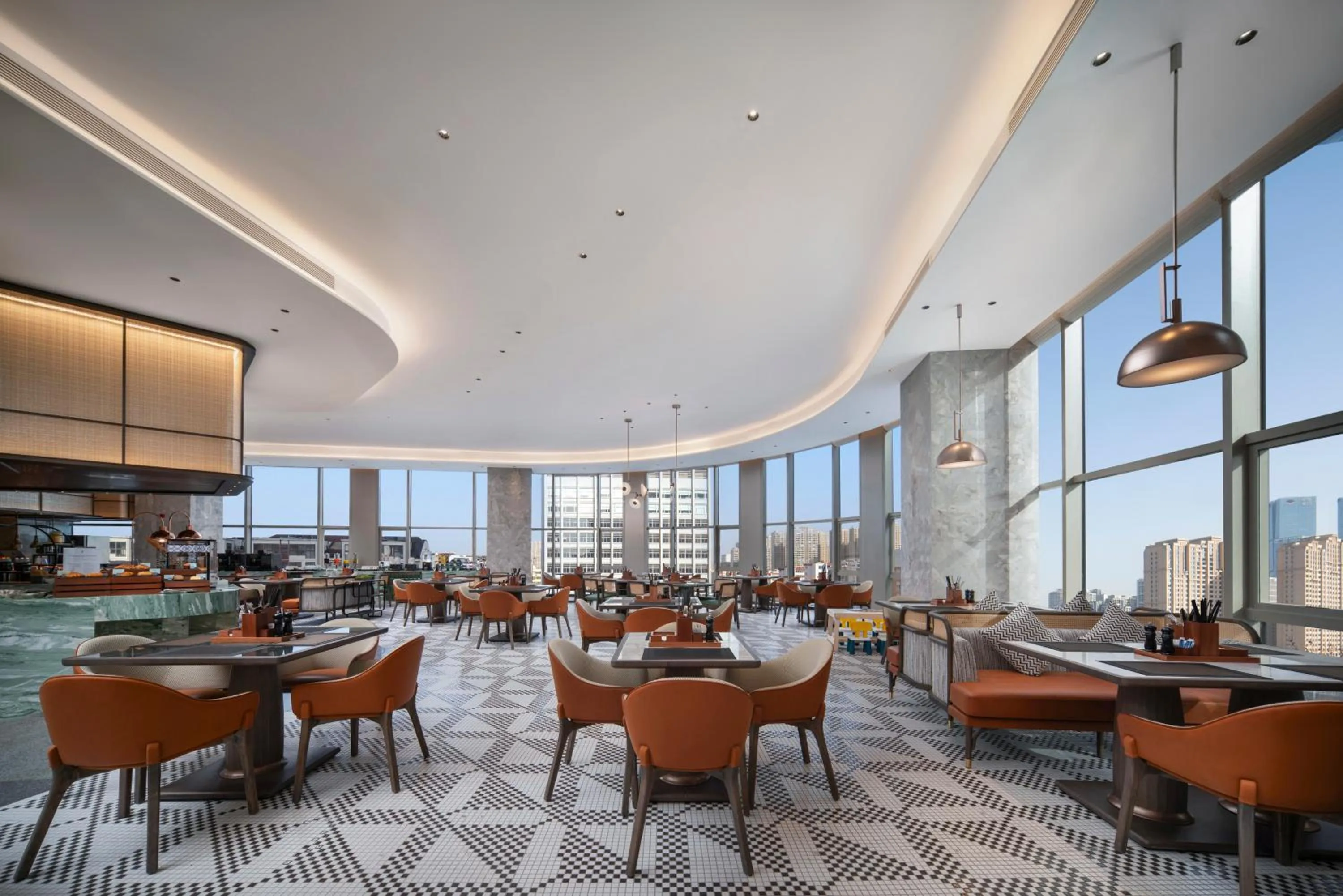 Restaurant/places to eat in Holiday Inn Qingdao CBD by IHG