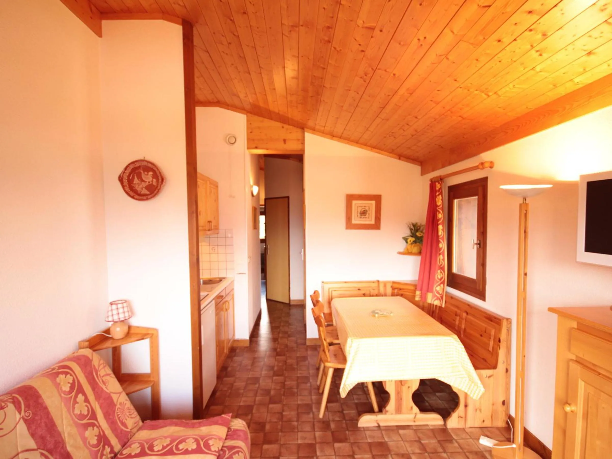 Bed in Les Saisies - Appartement Sud 6 pers. avec Balcon - FR-1-293-6