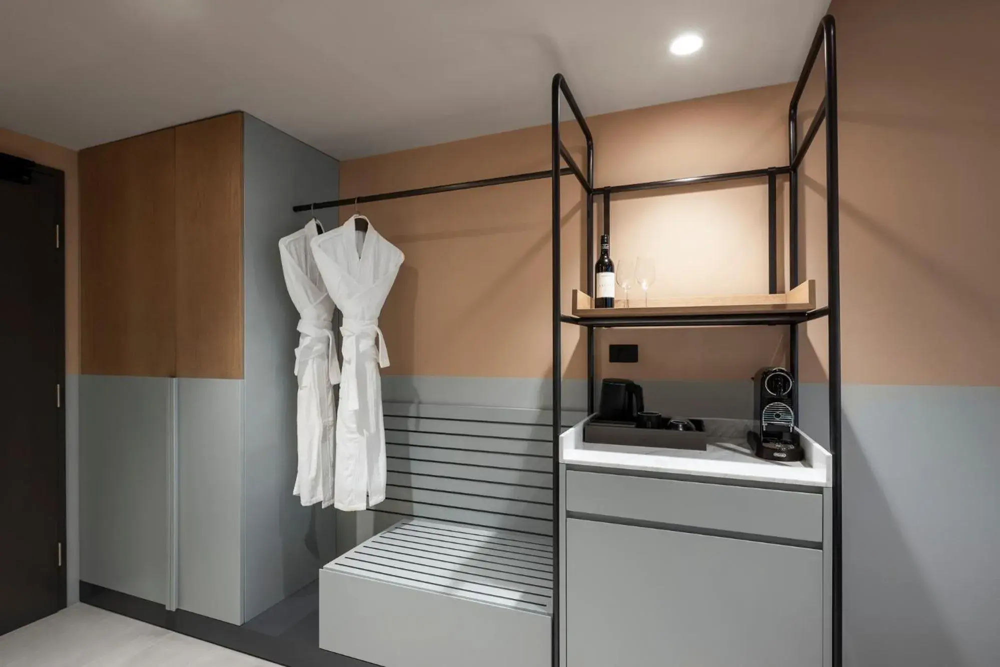 Executive King Room in Mercure Melbourne La Trobe Street Executive King Room in Mercure Melbourne La Trobe Street