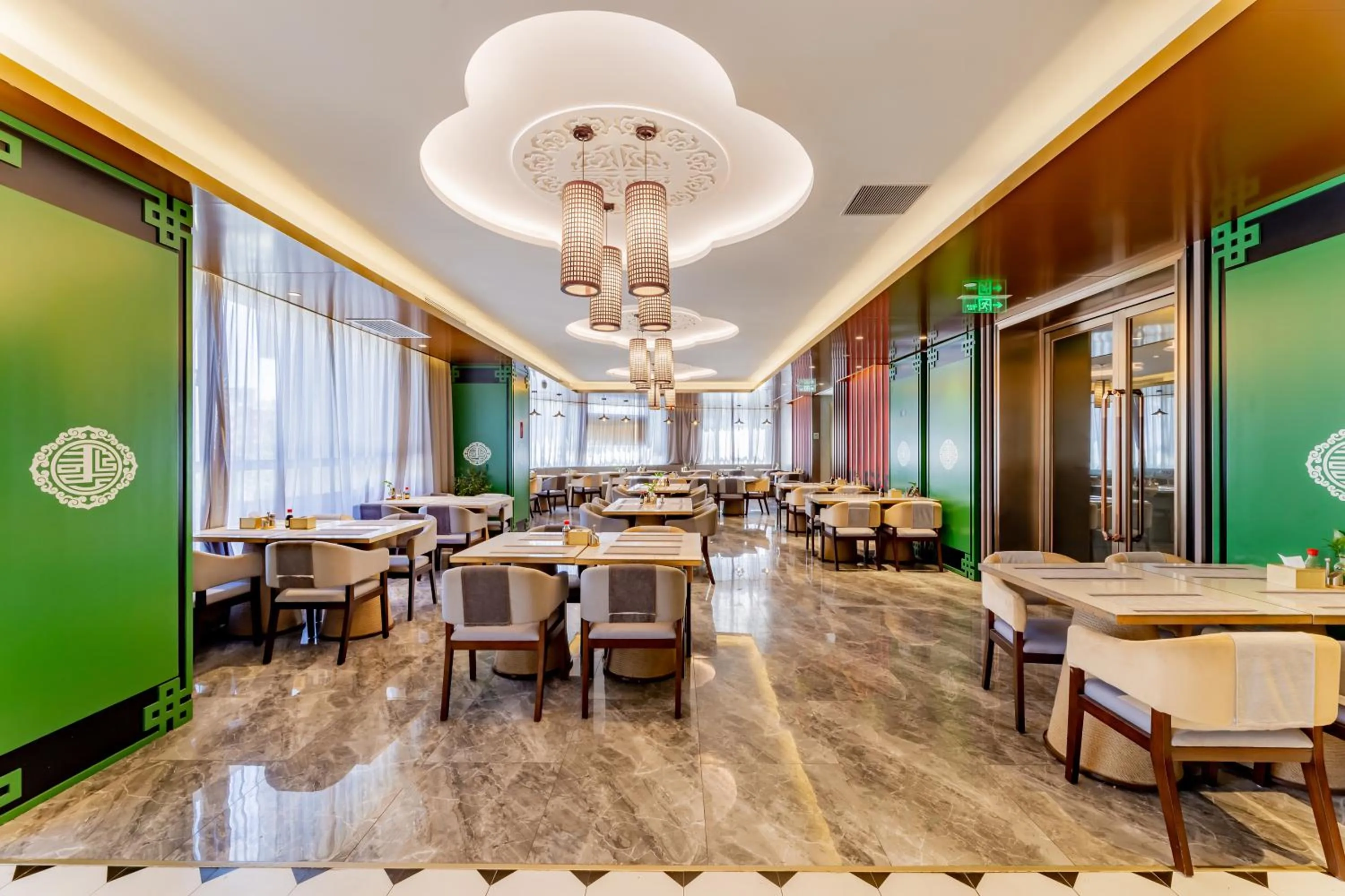 Restaurant/places to eat in Mercure Huhhot Economic Zone