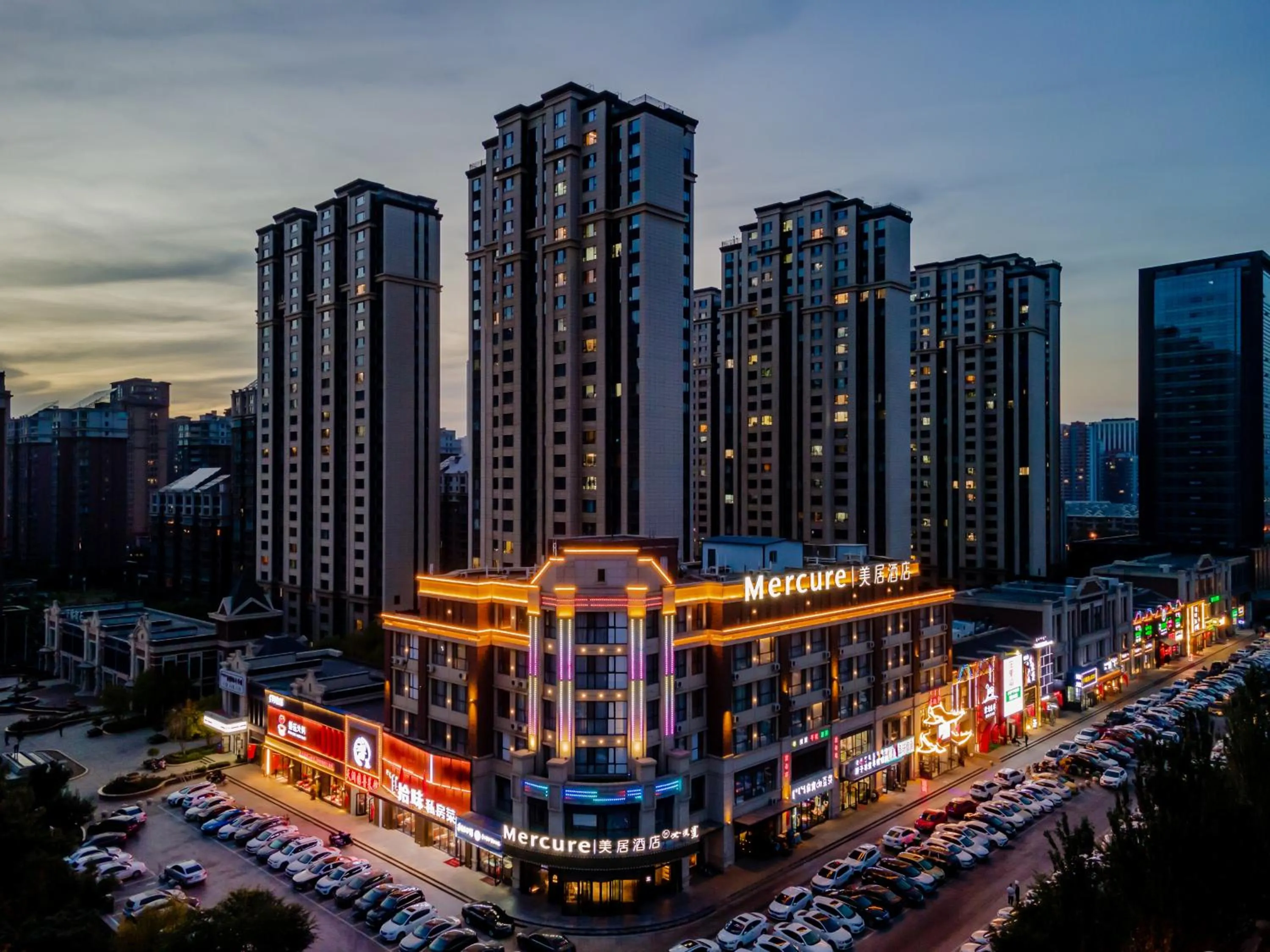 Night in Mercure Huhhot Economic Zone