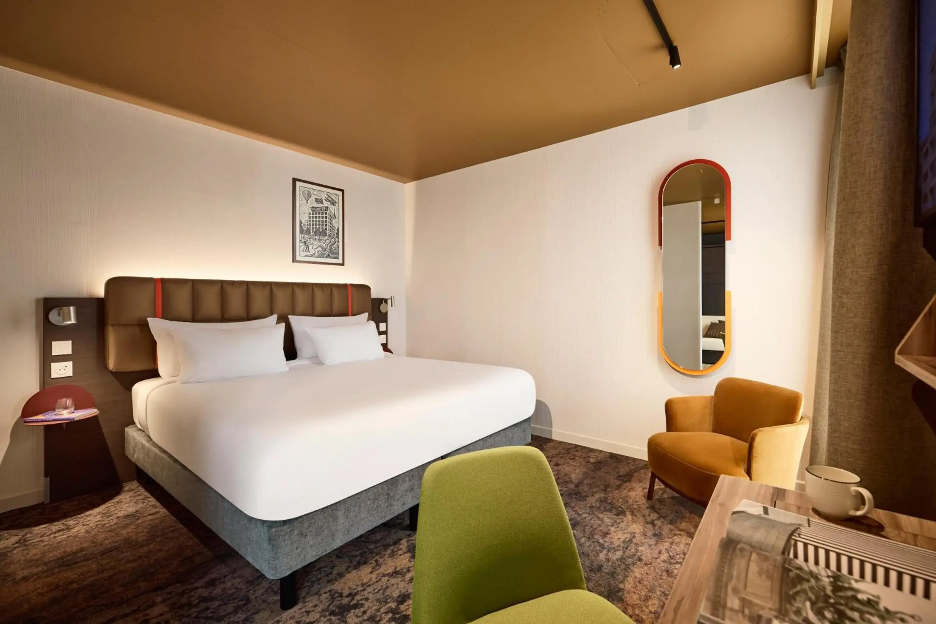 Deluxe Suite with Two Double Beds in You Hotel Amiens - Handwritten Collection Deluxe Suite with Two Double Beds in You Hotel Amiens - Handwritten Collection