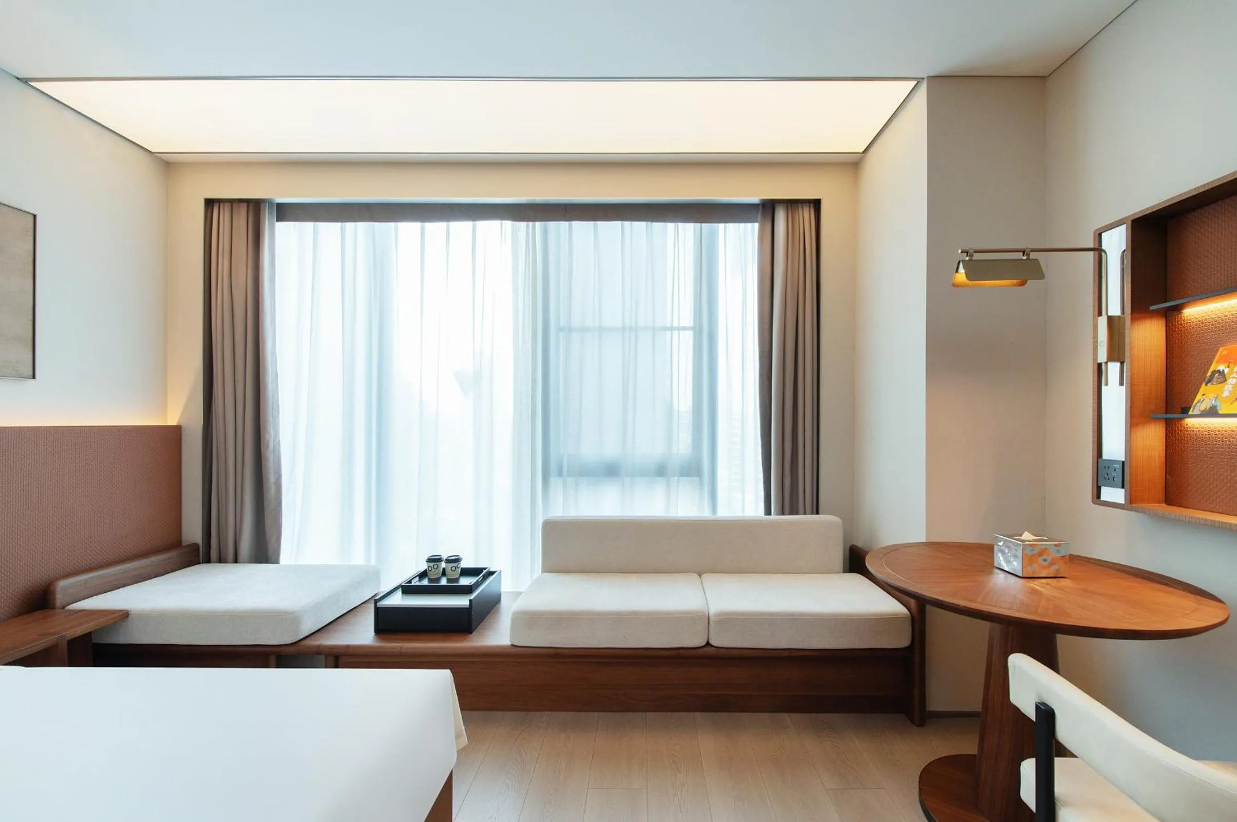 Seating area, Bed in Novotel Xiamen International Convention Center