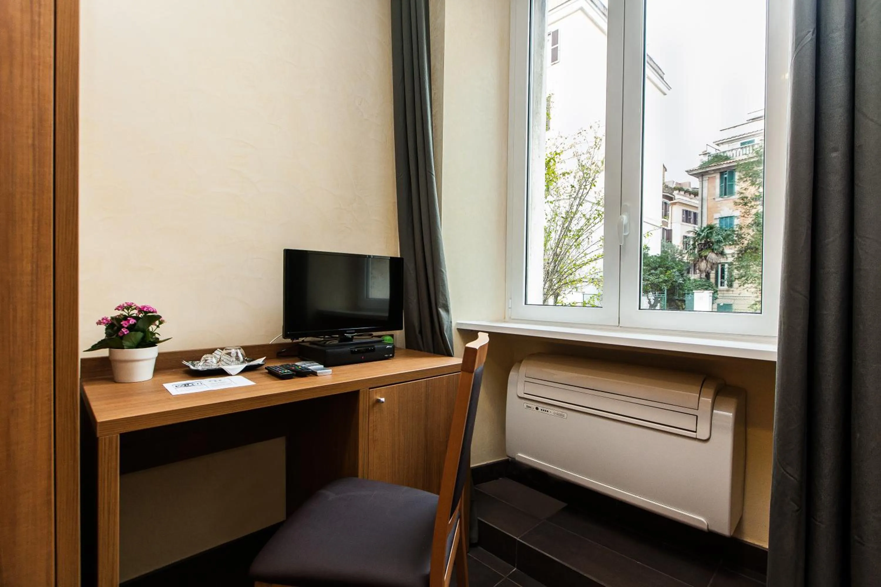 Bedroom in Guest's Heaven