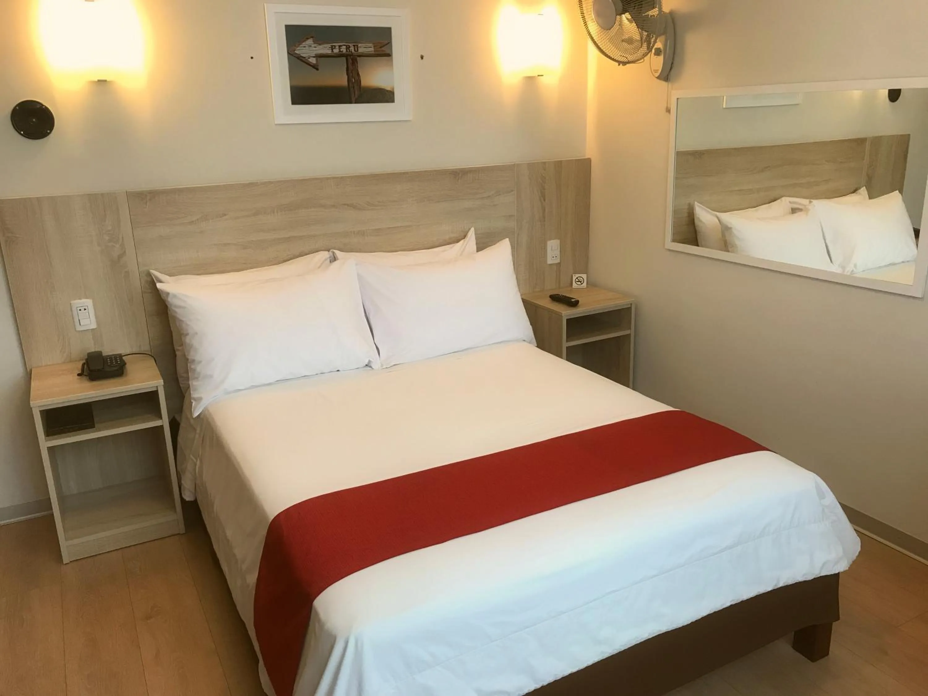 Photo of the whole room, Bed in Hotel San Remo