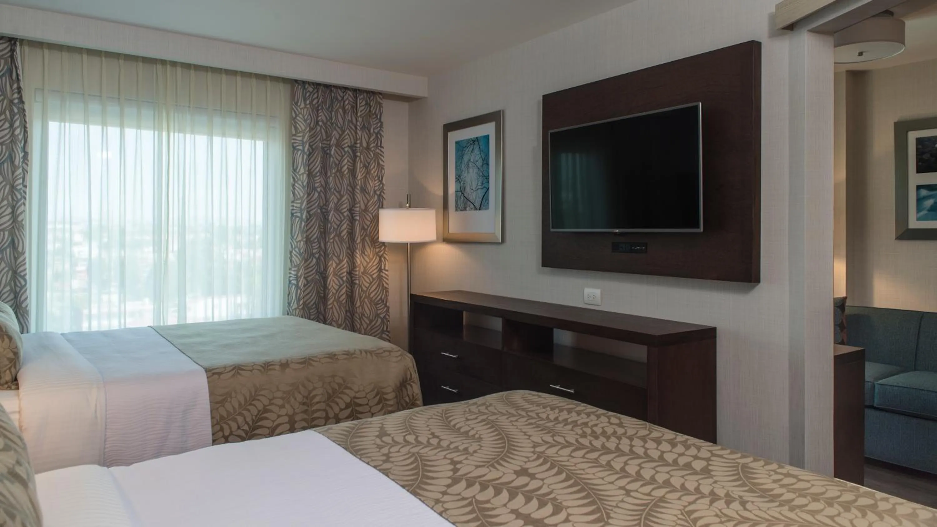 Bed in Staybridge Suites Puebla by IHG